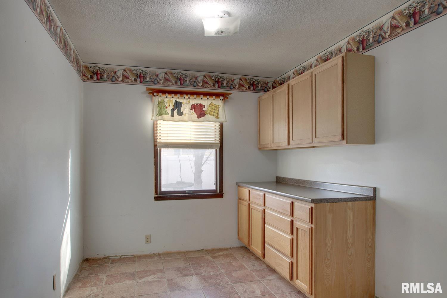 208 Birch Street Property Photo 5