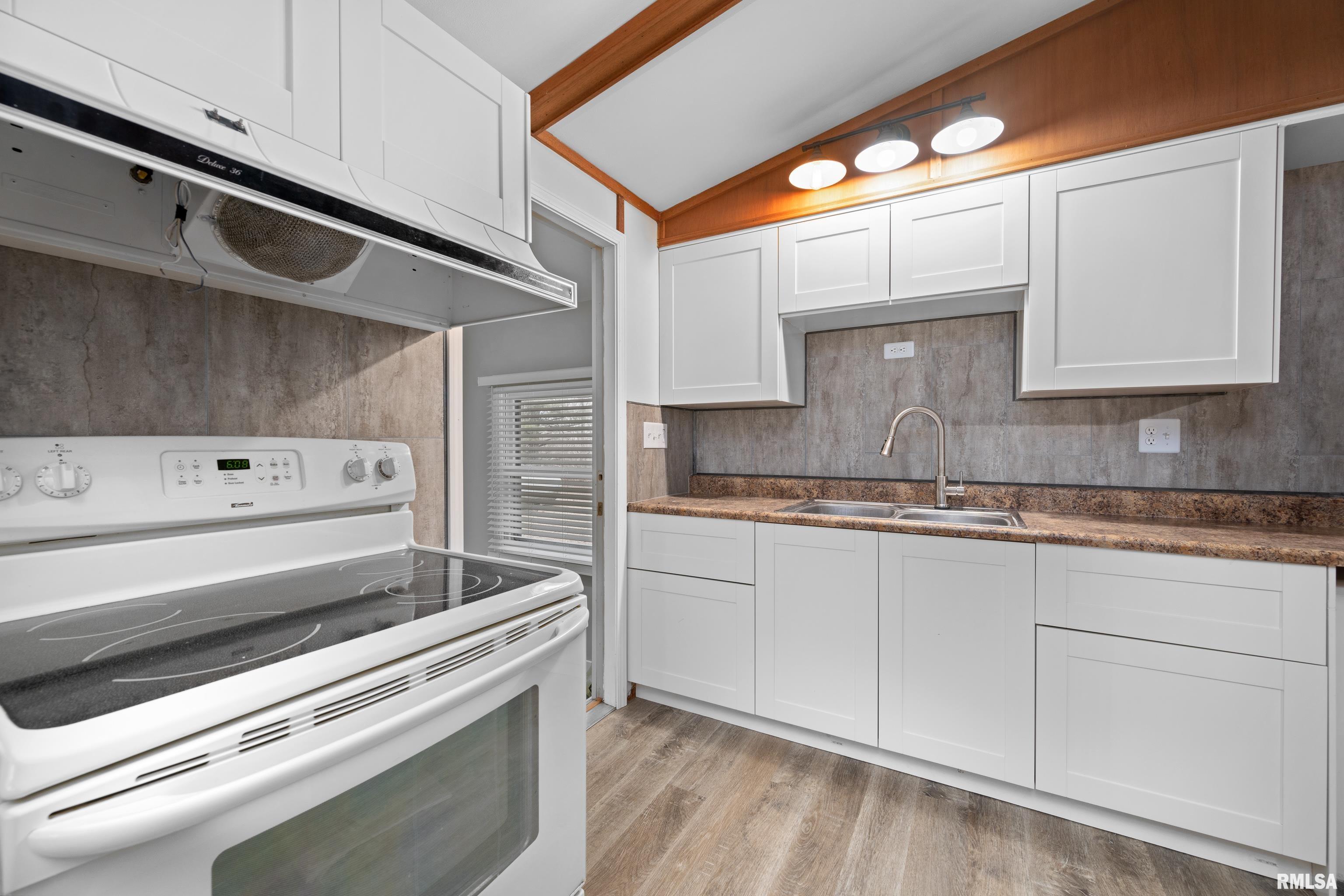 6909 Wilmont Road Property Photo 6