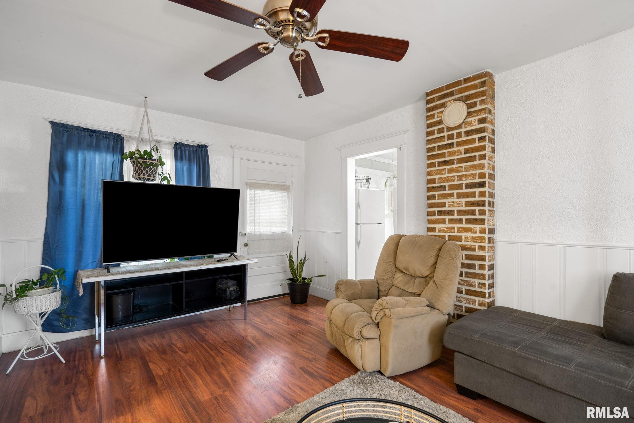 705 Jones Street Property Photo 13