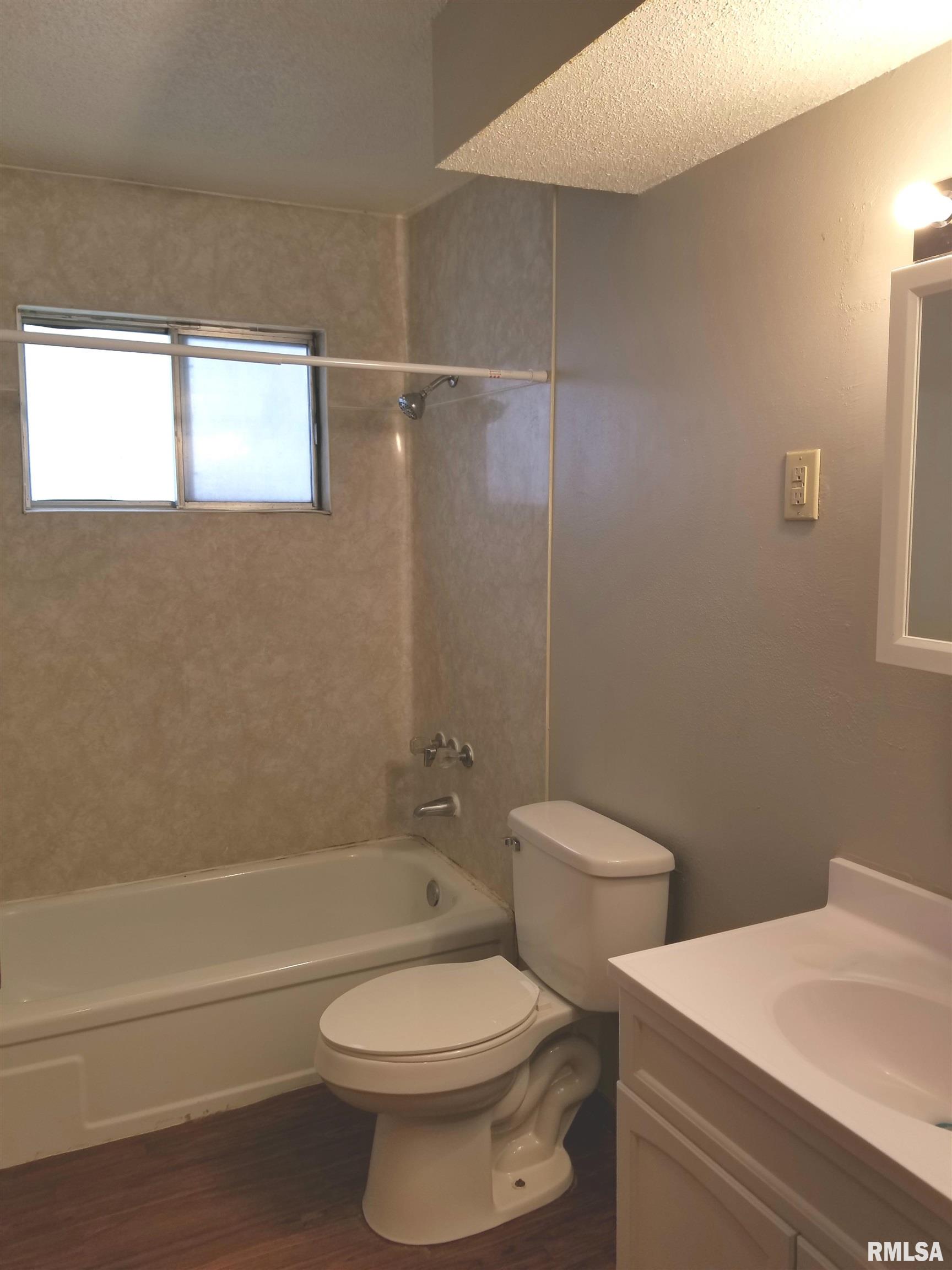 3528 Bridge Avenue Property Photo 8