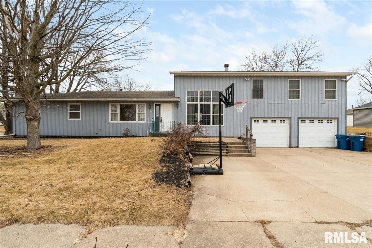 820 W DAVENPORT Street Property Photo 1