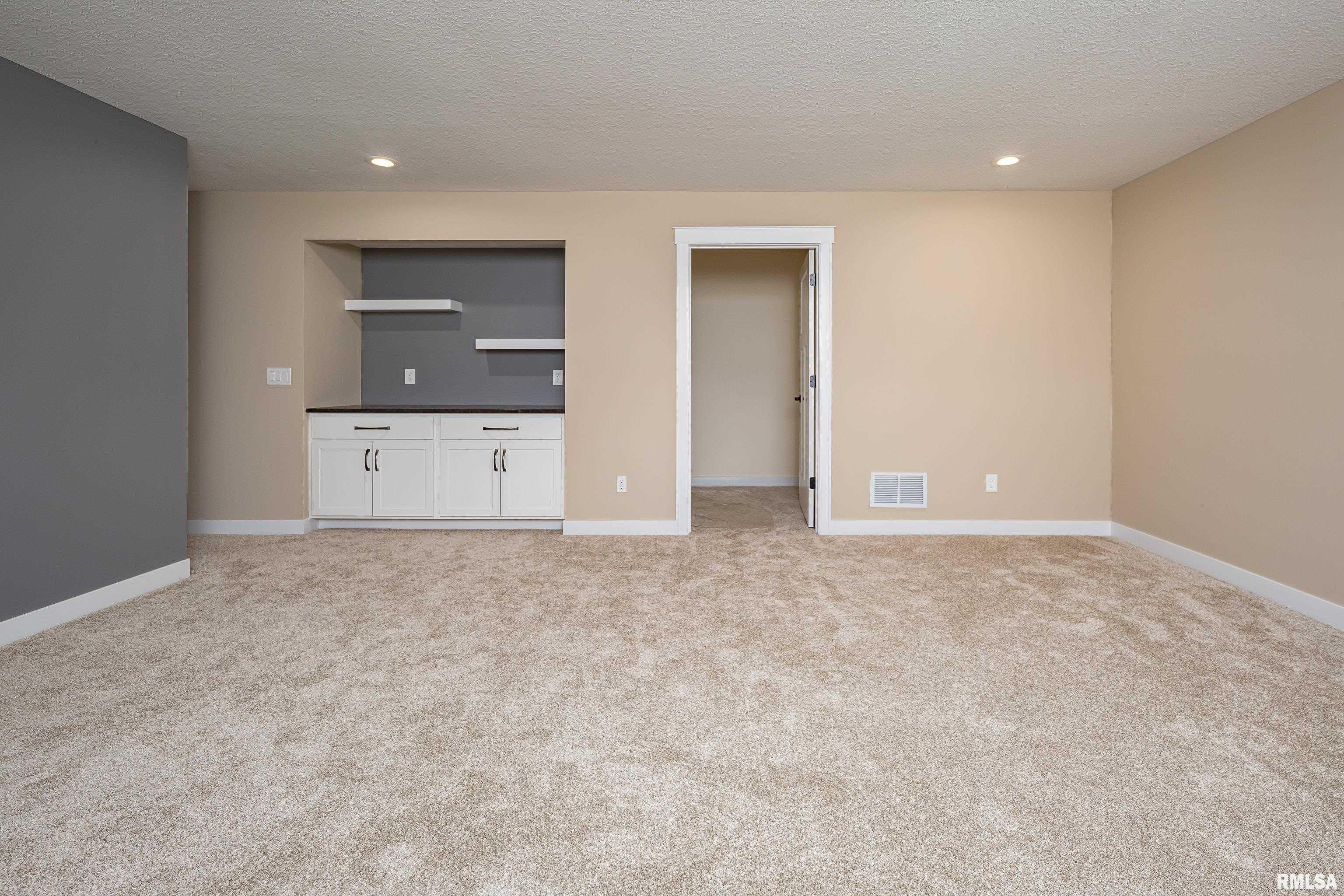 6105 Christie Court Property Photo 29