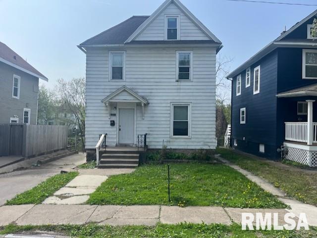 1015 Arlington Court Property Photo 1