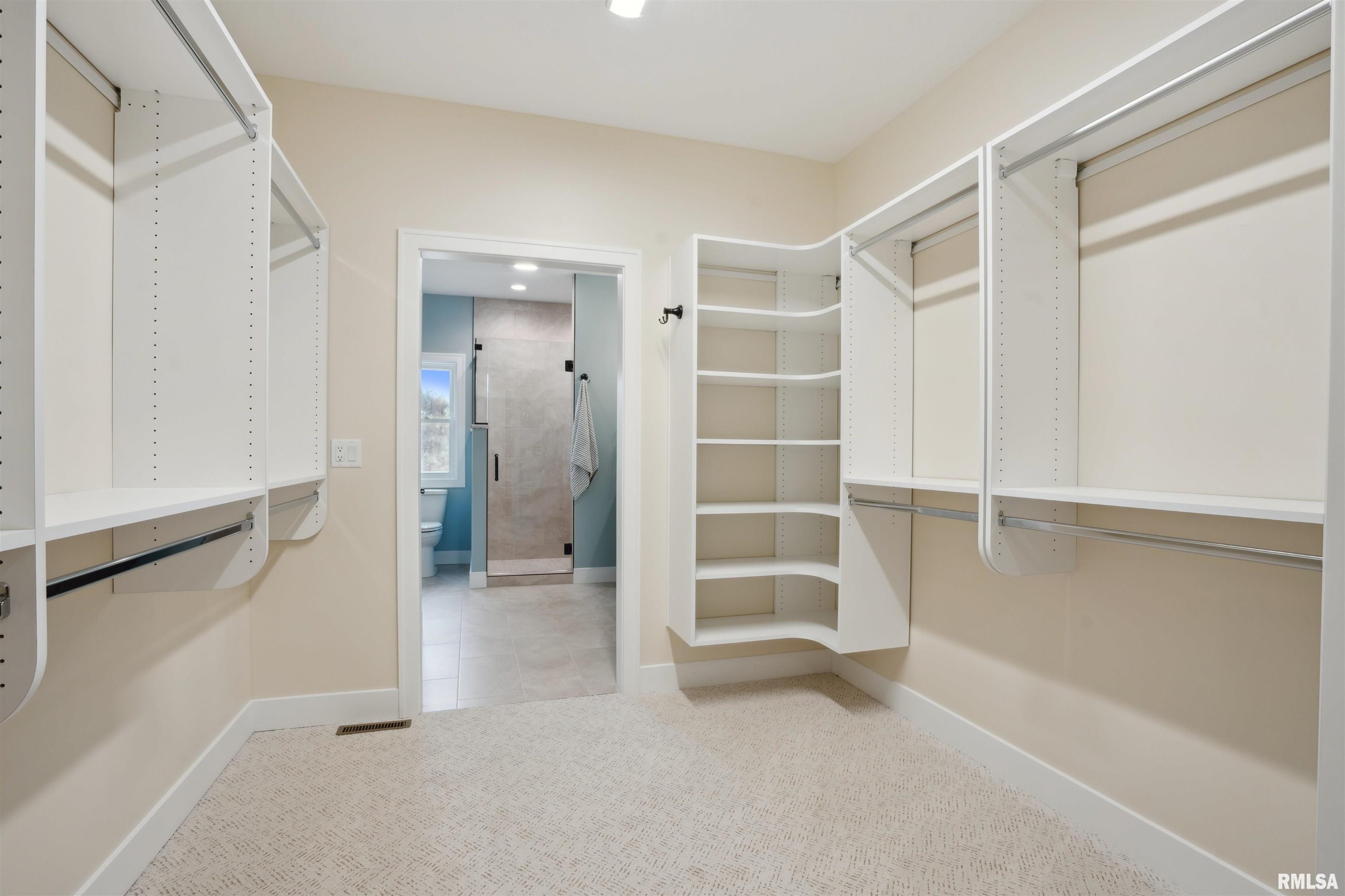1611 Jondre Drive Property Photo 20