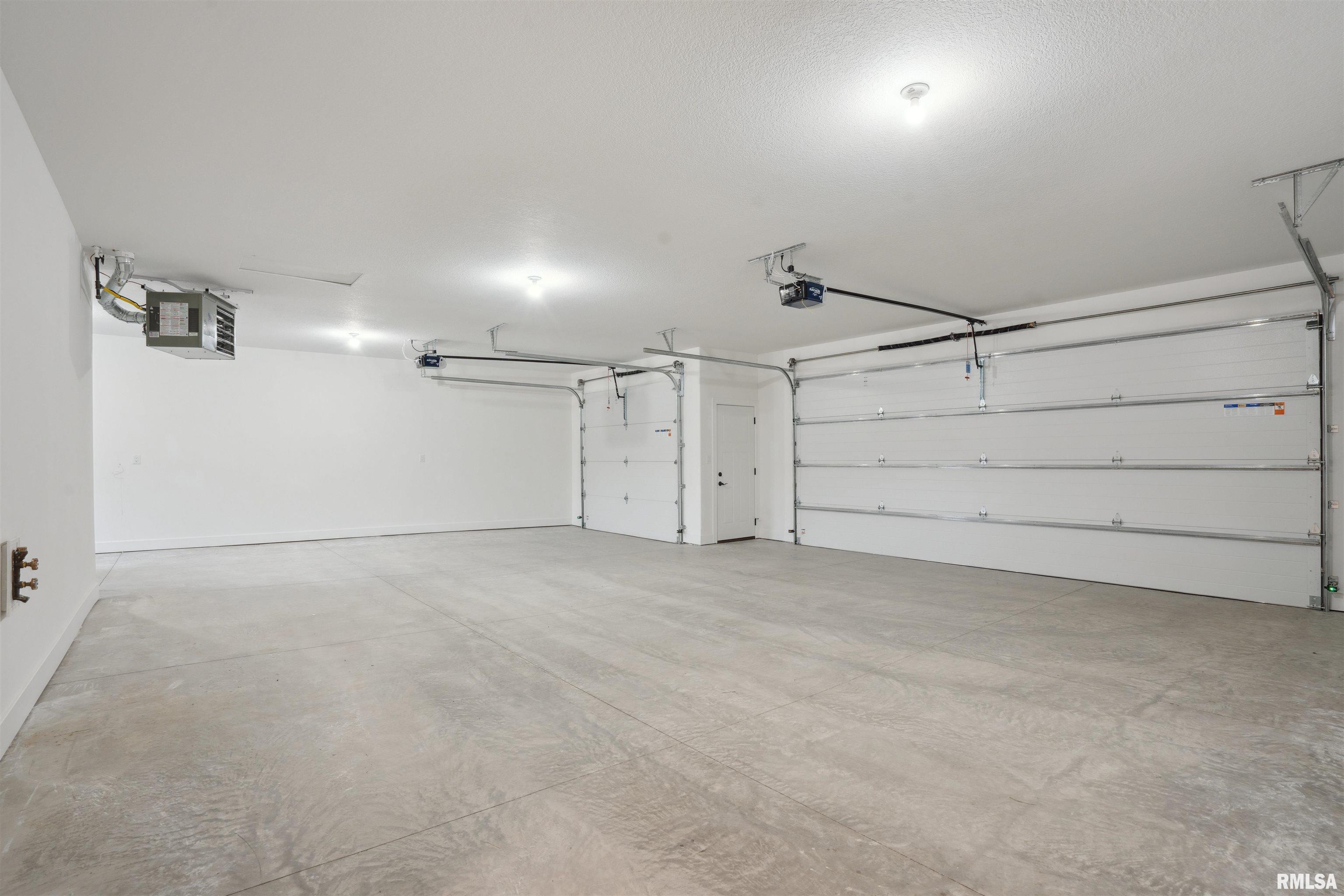 1611 Jondre Drive Property Photo 27