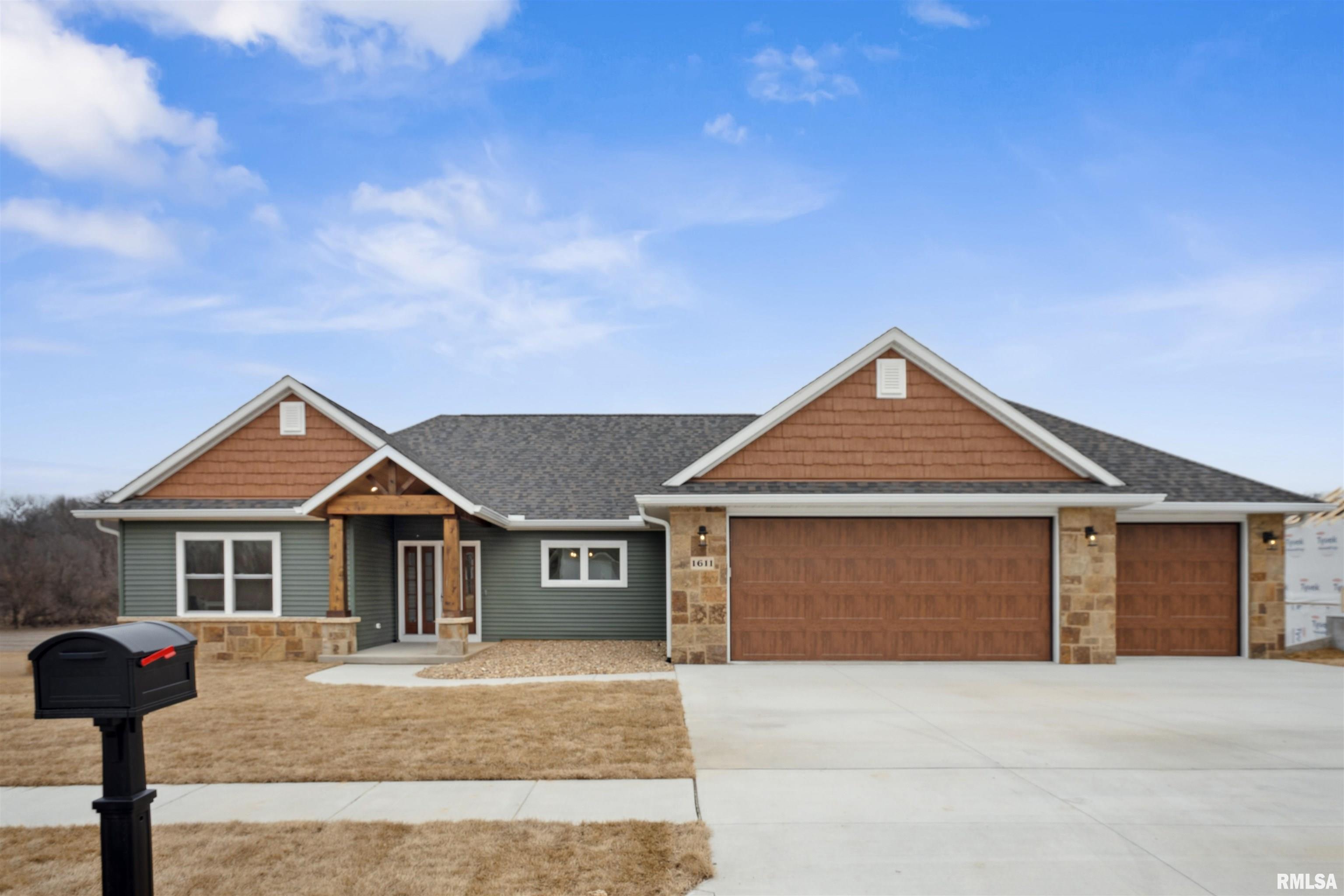 1611 Jondre Drive Property Photo 40