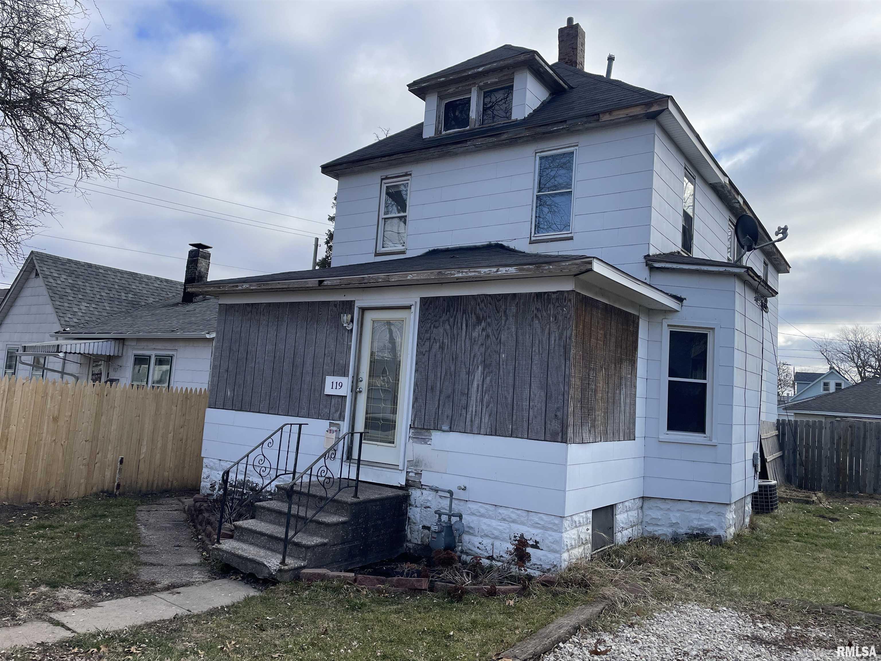 119 6th Street Property Photo