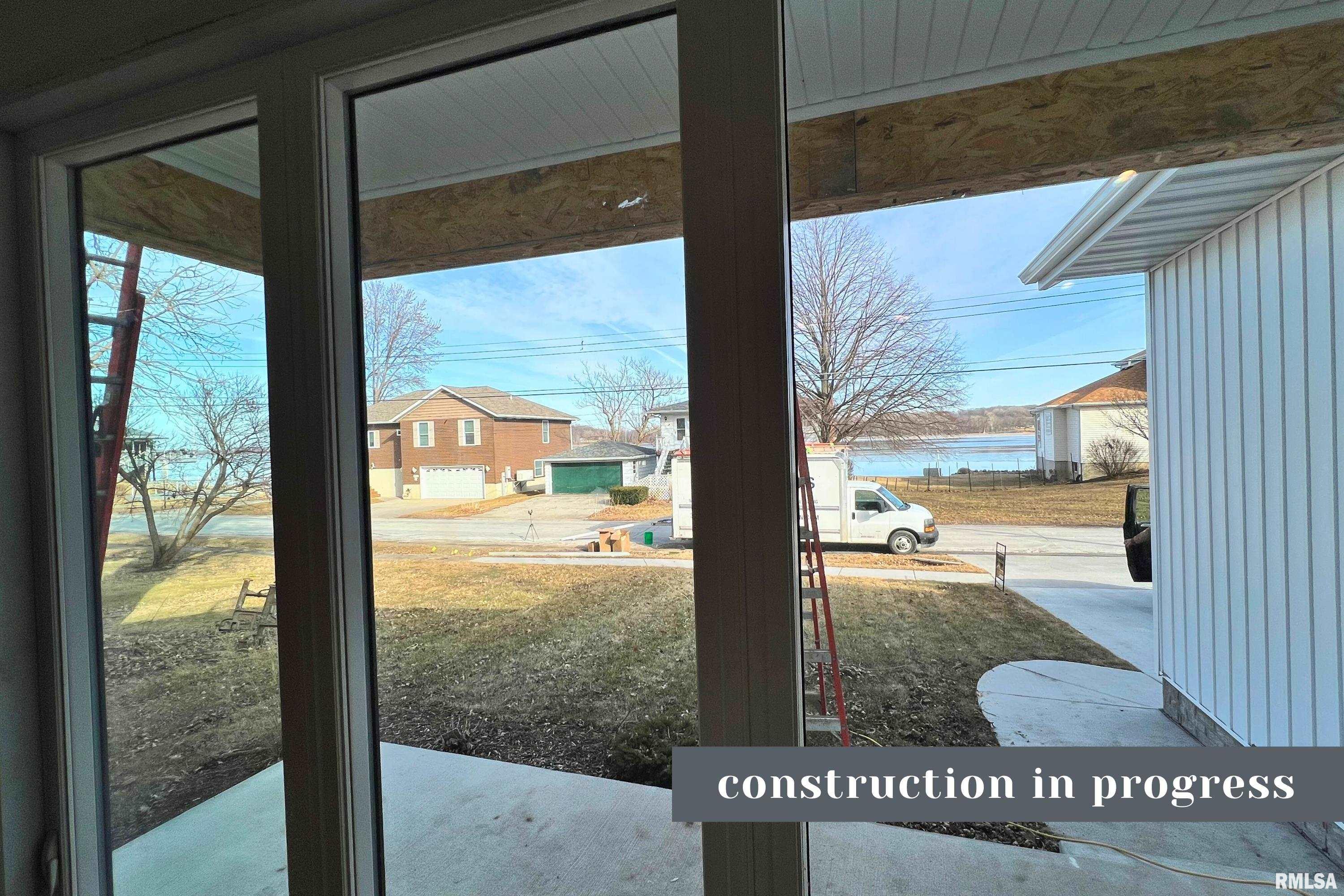 816 S River Drive Property Photo 12