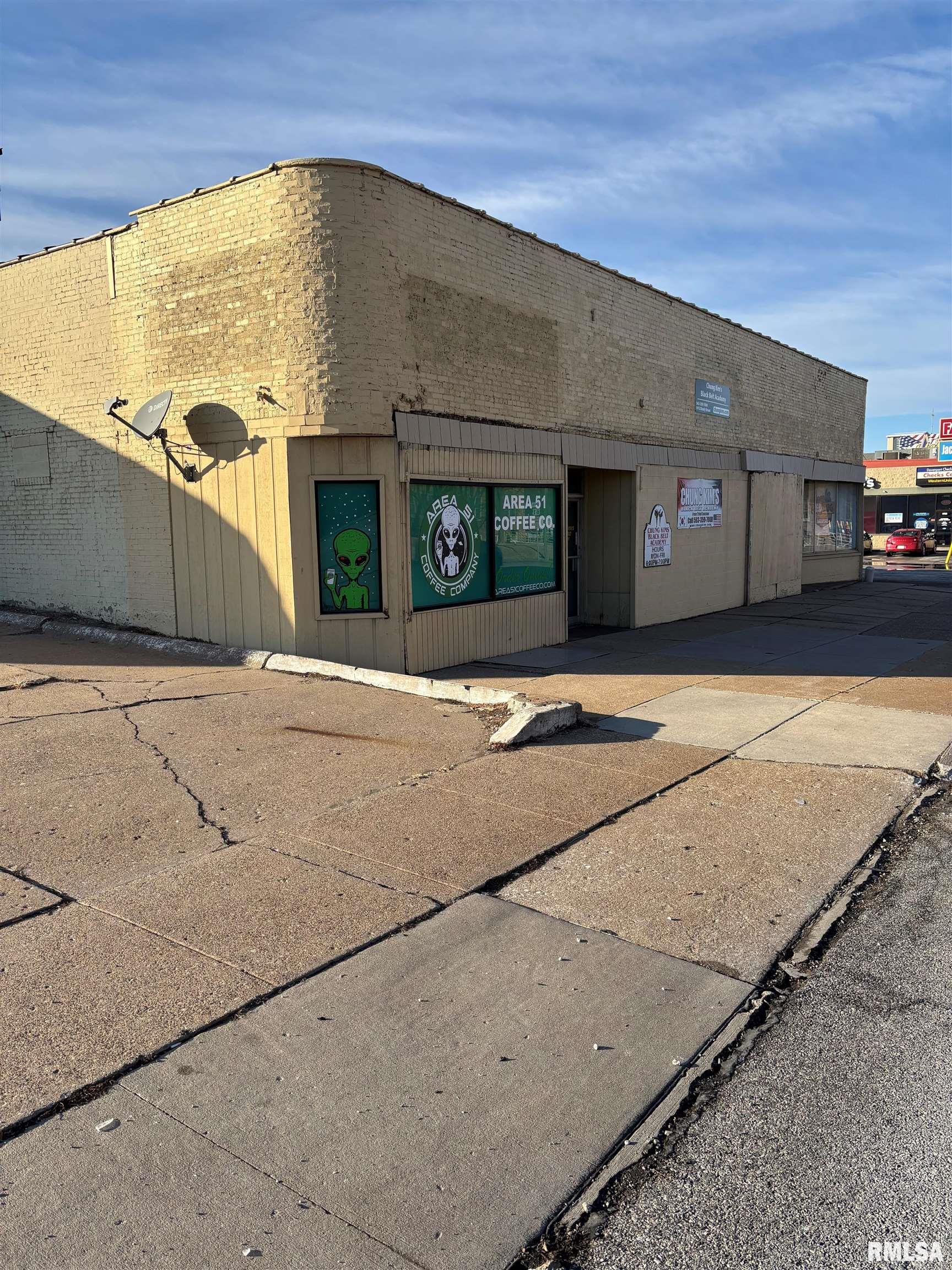 1908 Brady Street Property Photo