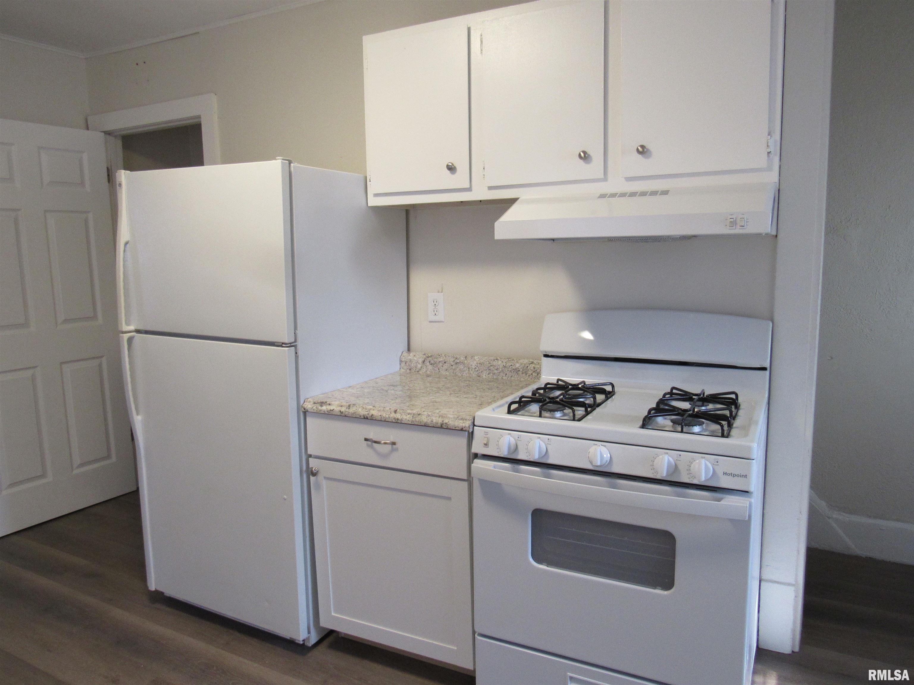 151 6th Street Property Photo 4
