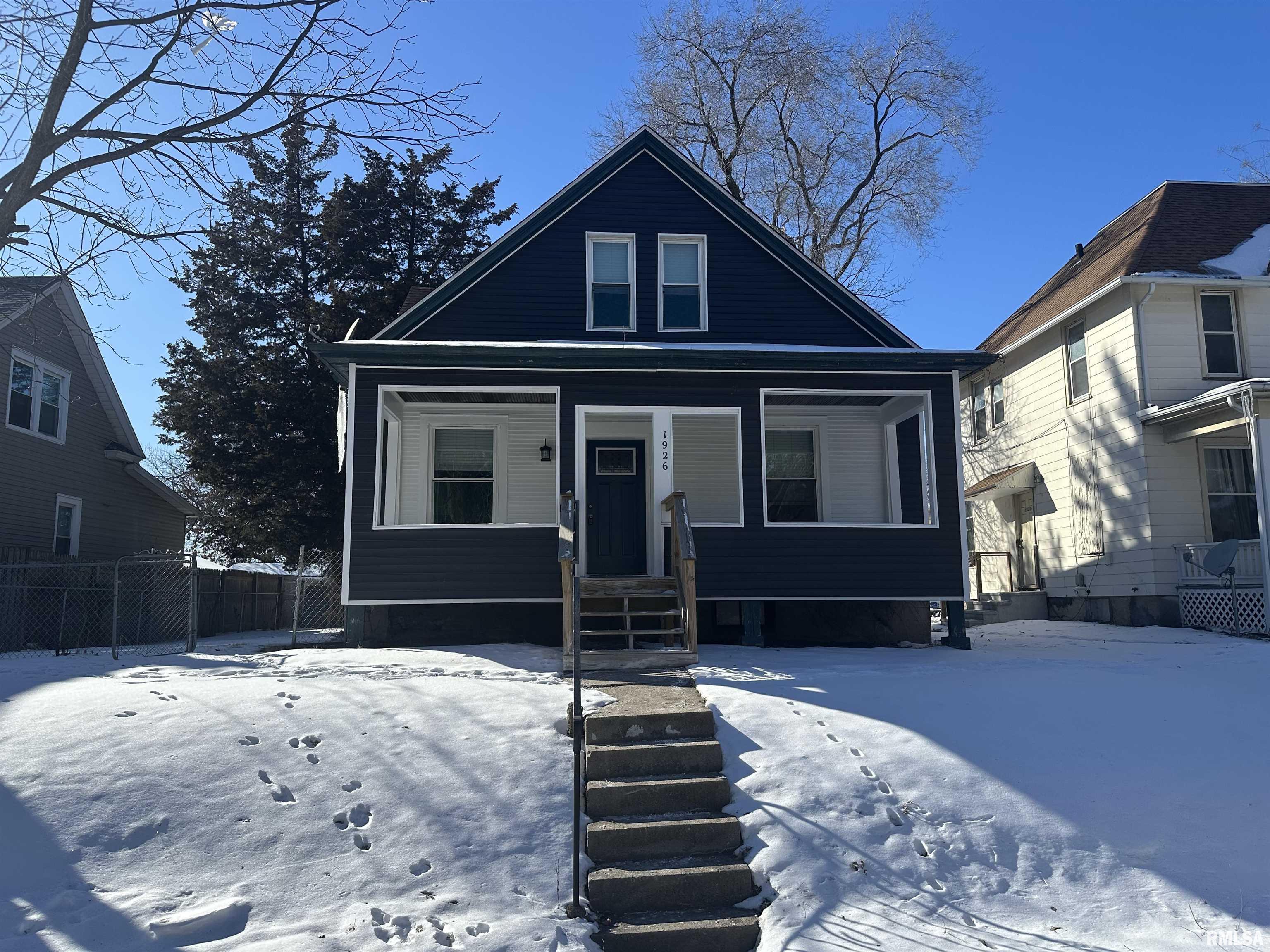 1926 N Myrtle Street Property Photo