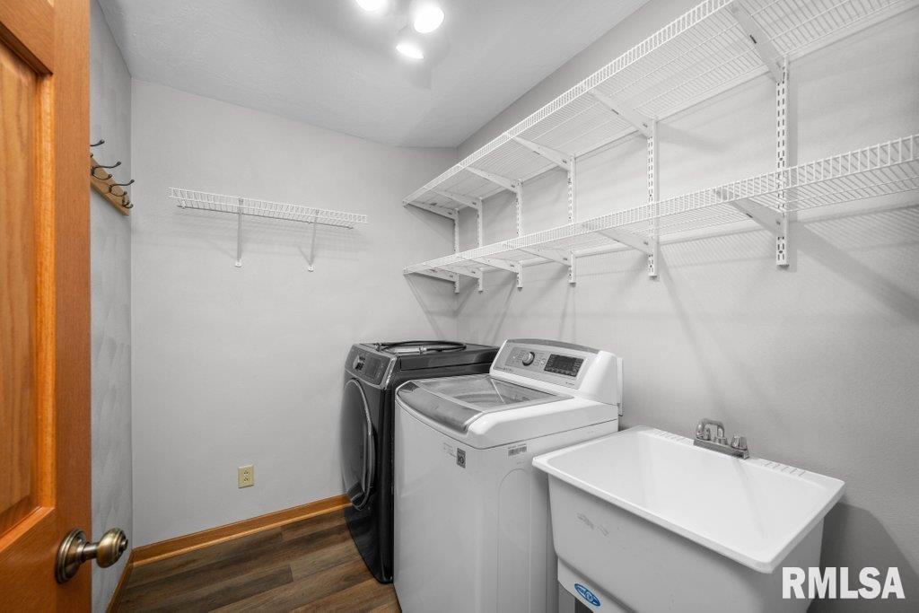 2262 260th Avenue Property Photo 7
