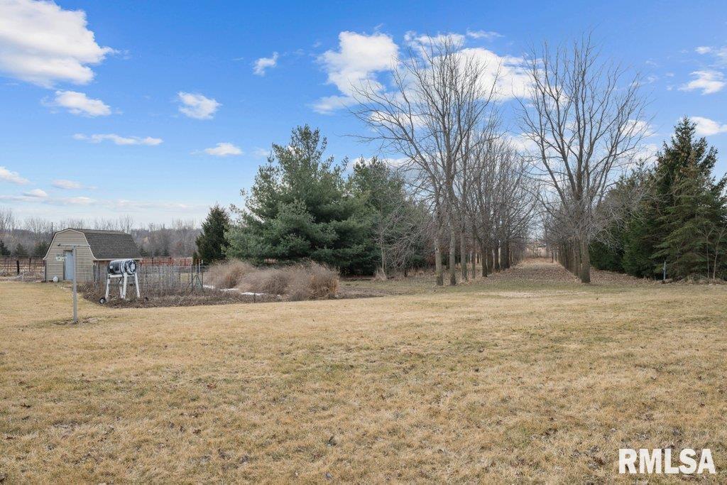 2262 260th Avenue Property Photo 13