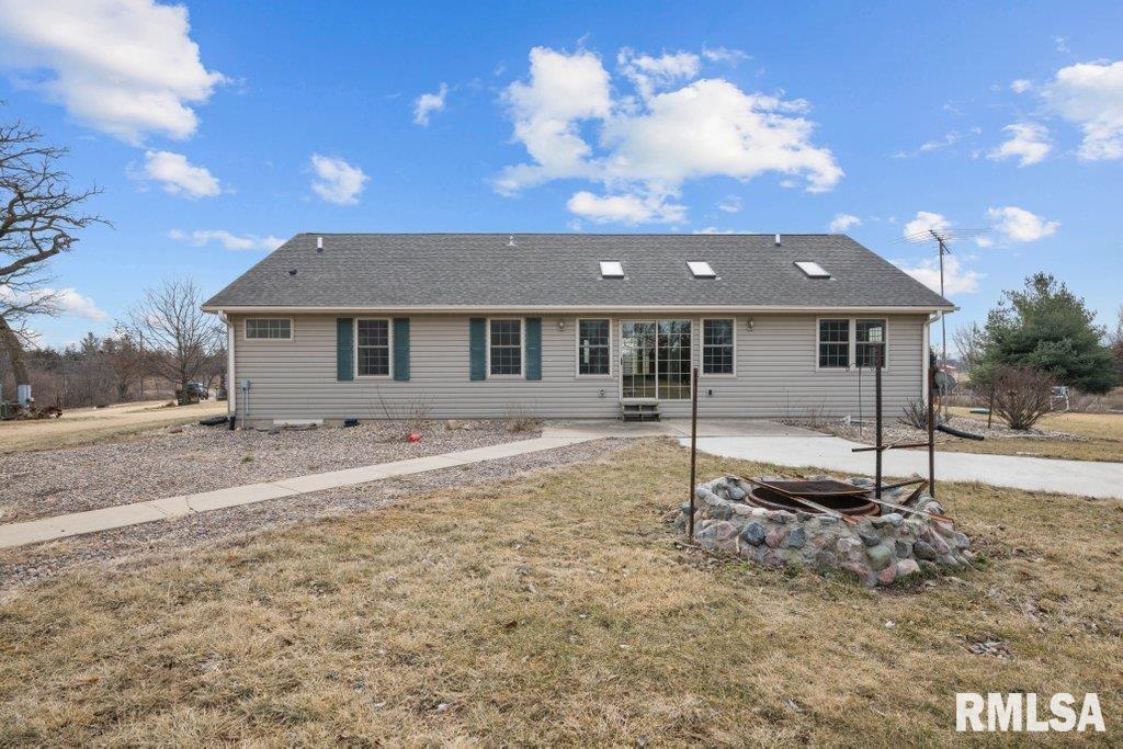 2262 260th Avenue Property Photo 15