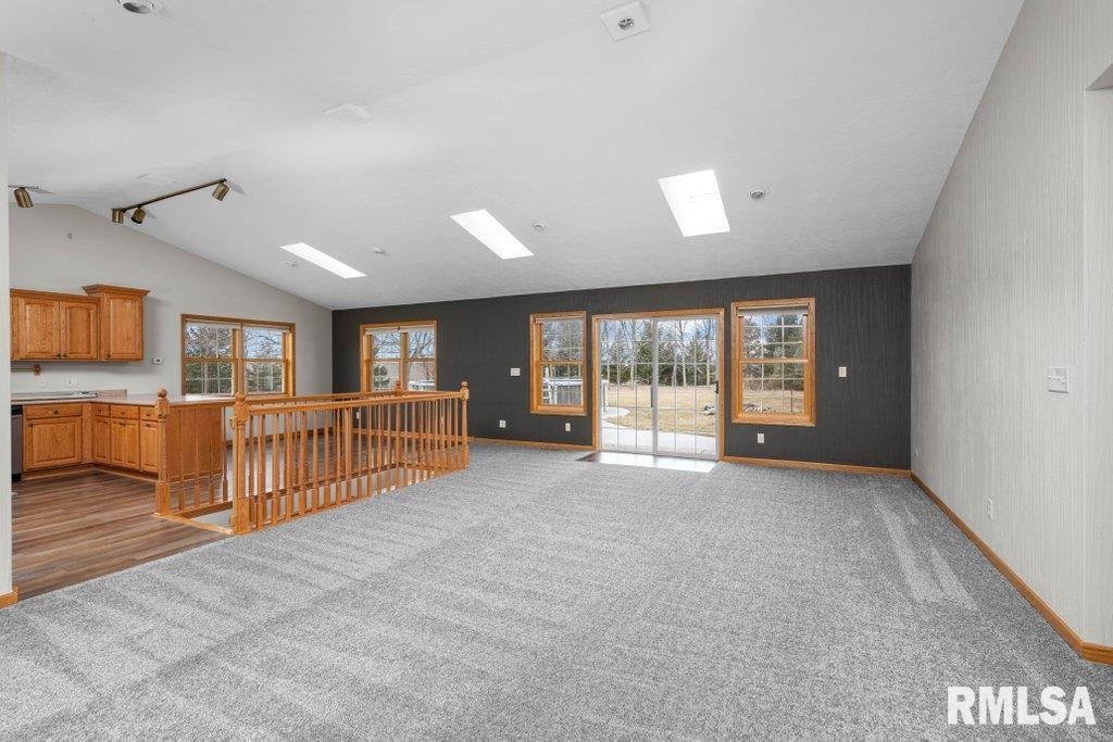 2262 260th Avenue Property Photo 18