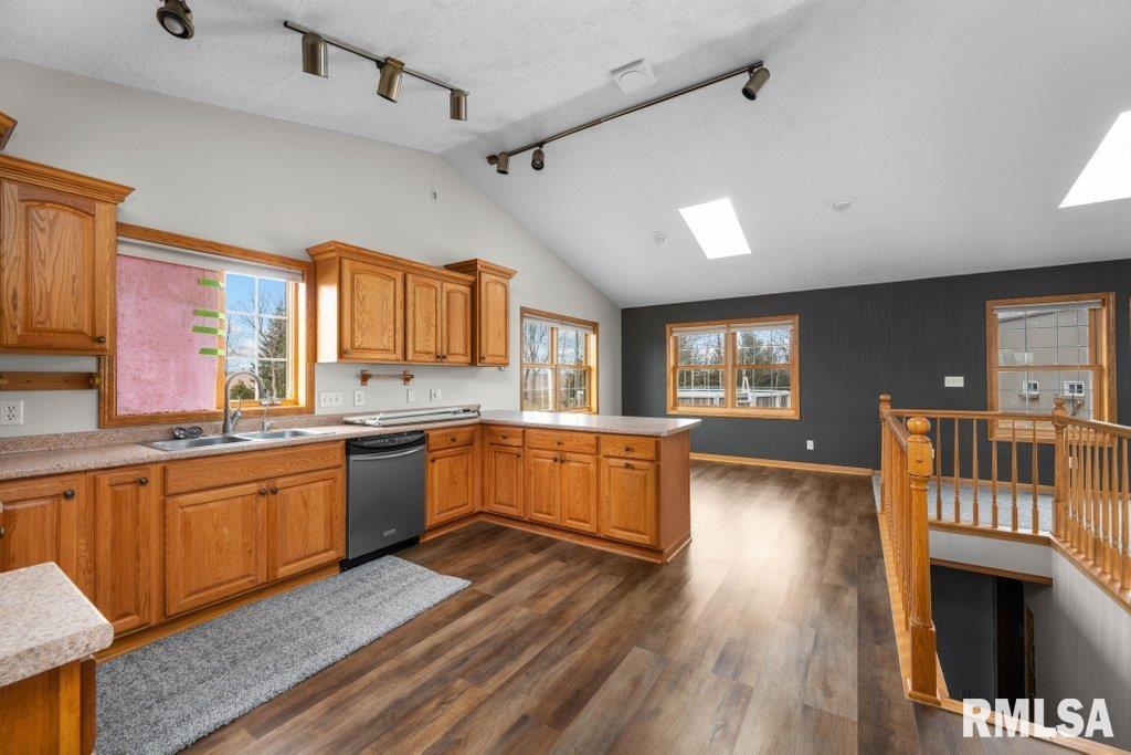 2262 260th Avenue Property Photo 23