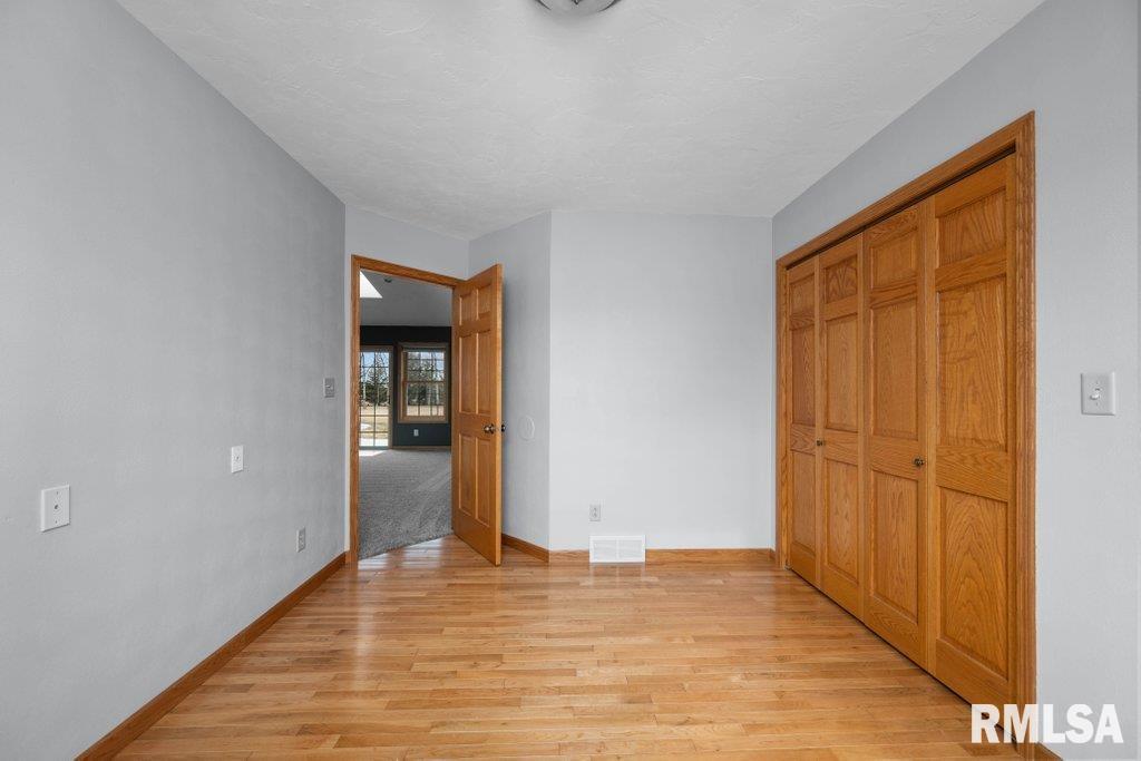 2262 260th Avenue Property Photo 26