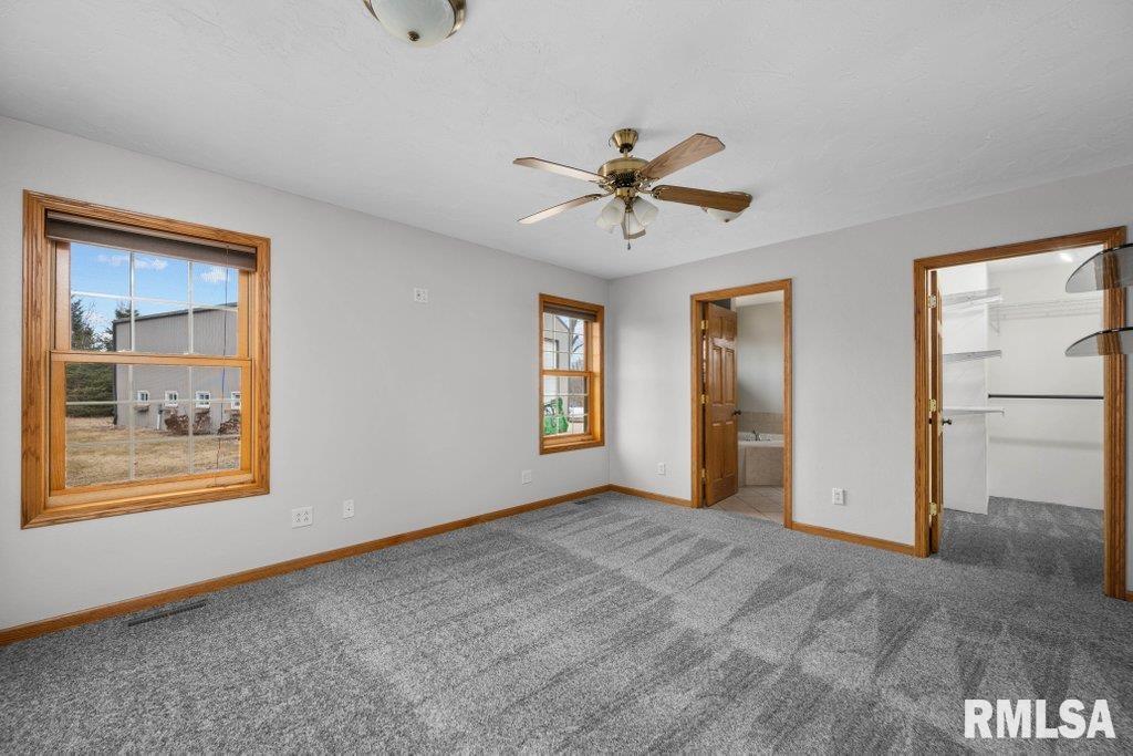 2262 260th Avenue Property Photo 28