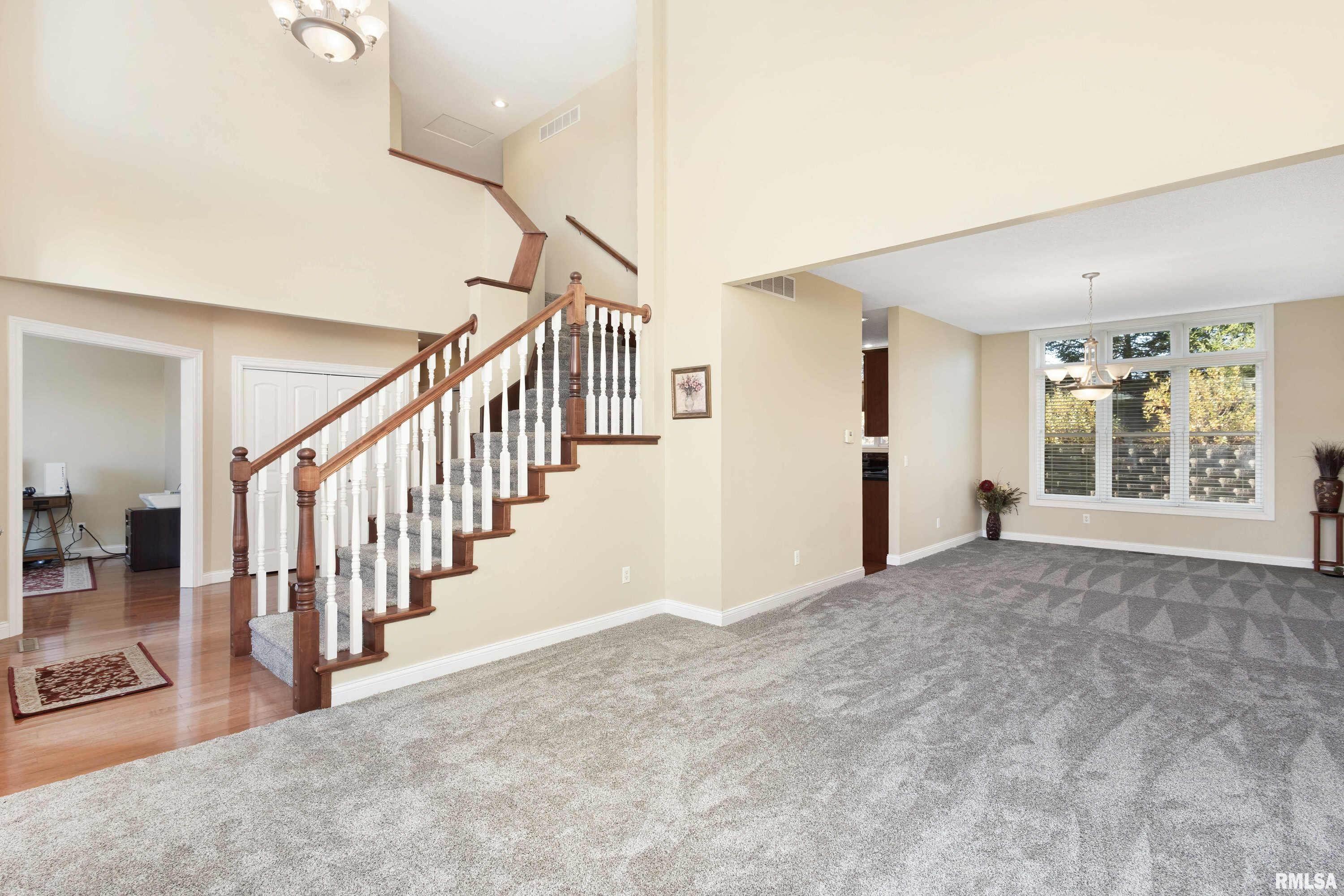 6126 Emery Court Property Photo 6
