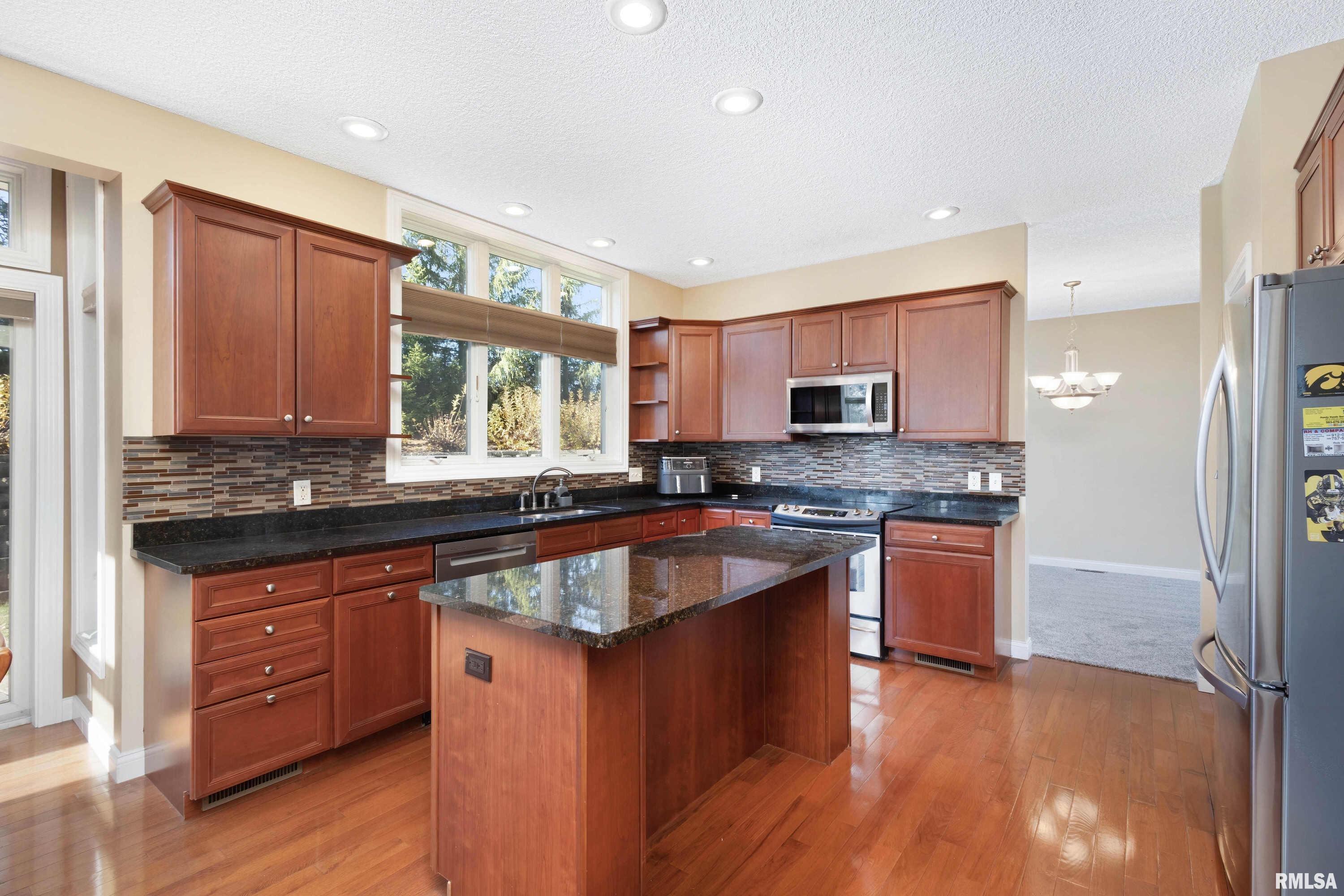 6126 Emery Court Property Photo 11