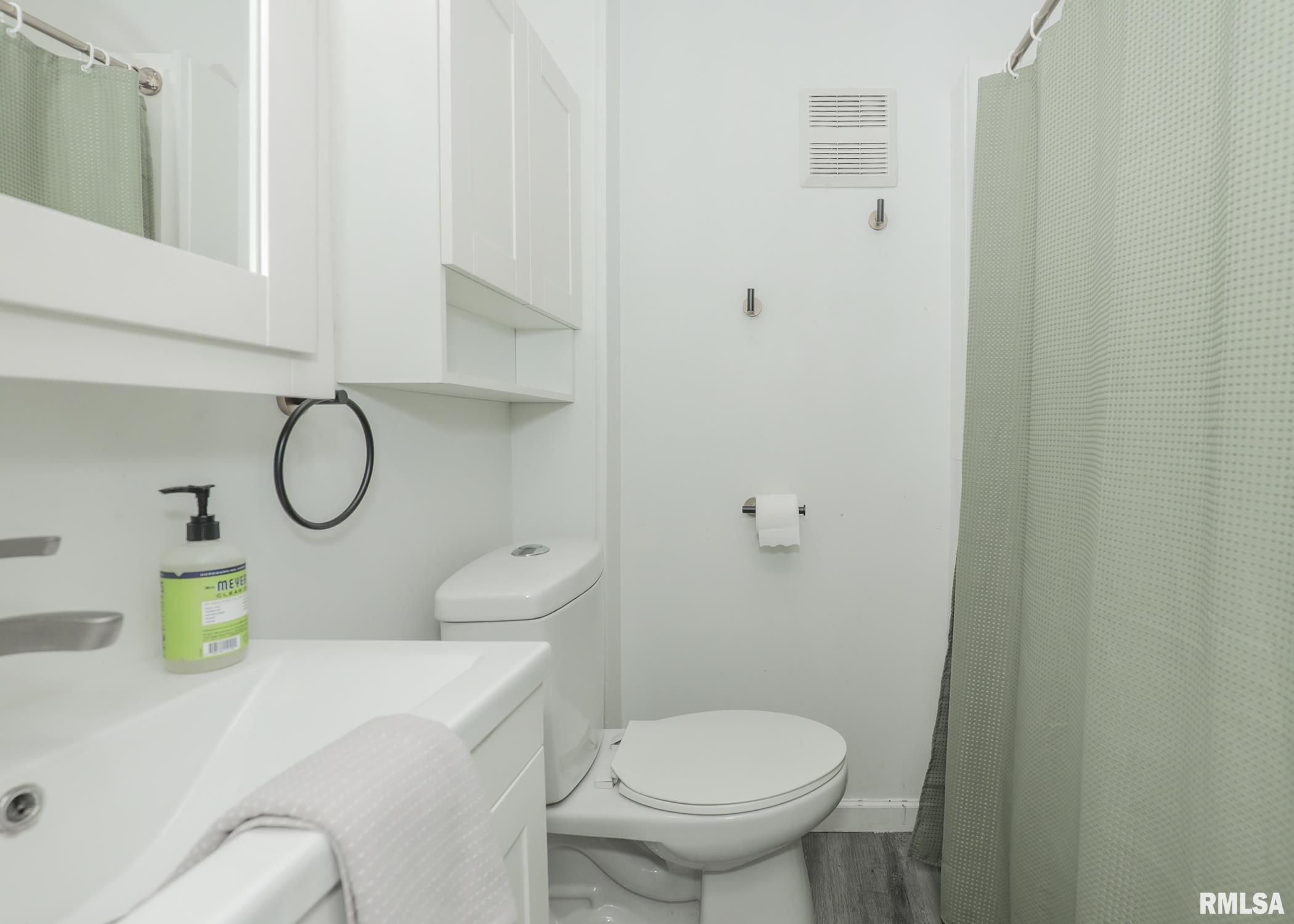 1529 42nd Street Property Photo 17