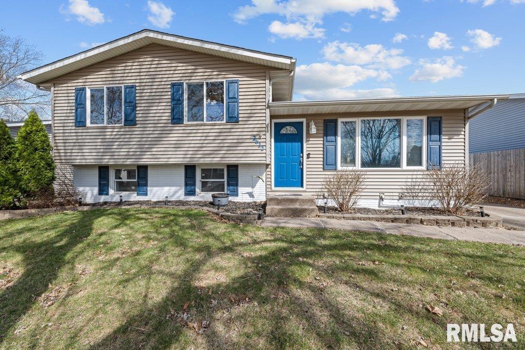 2632 W 59th Street Property Photo