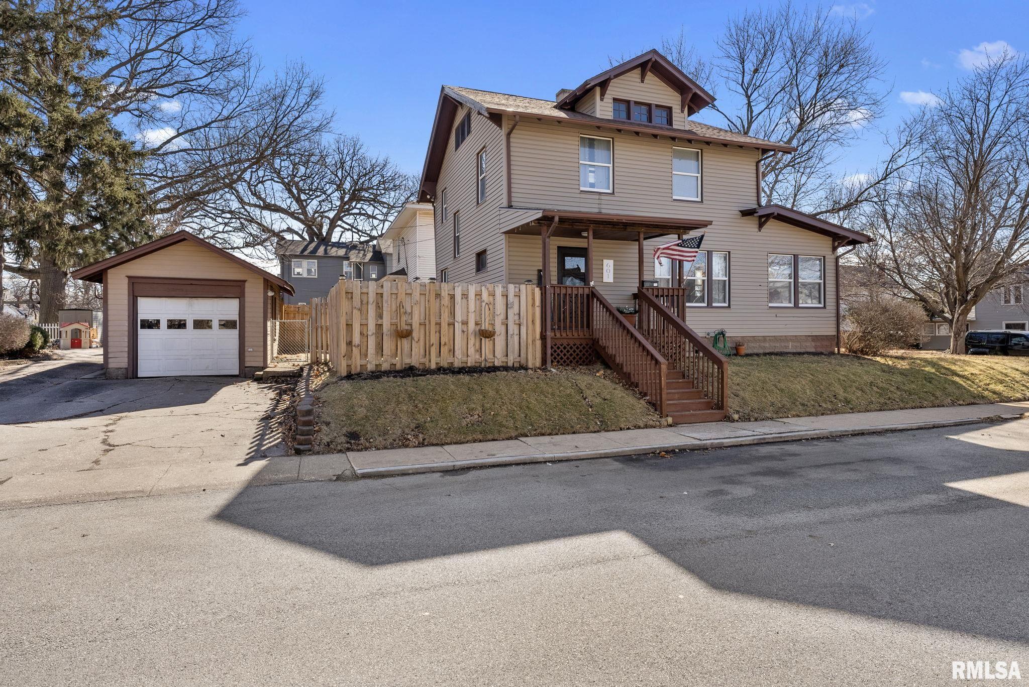 601 E Laurel Street Property Photo