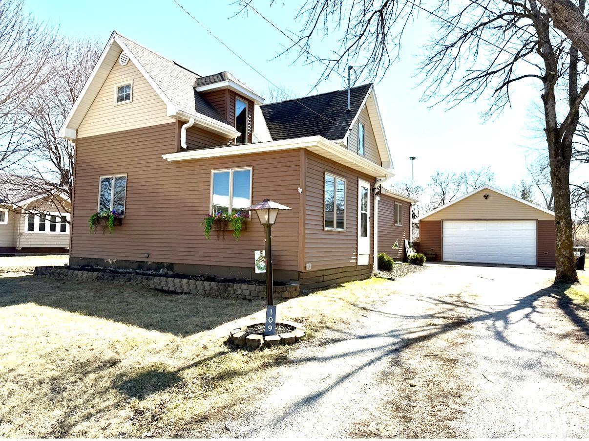 109 Main Street Property Photo
