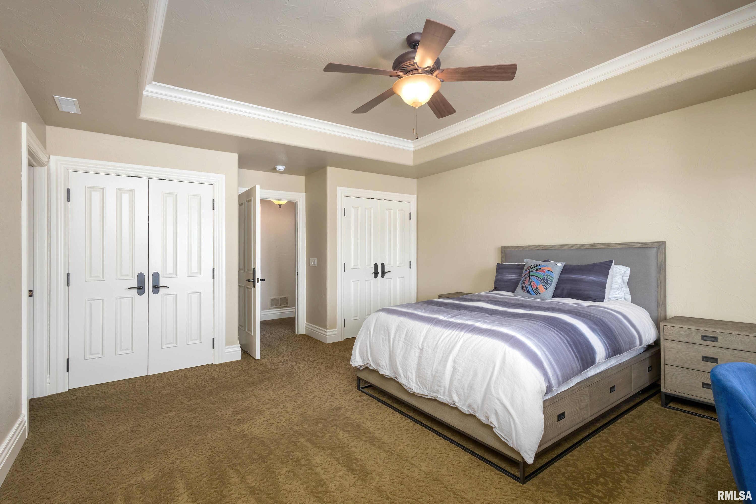 2711 Eagle Heights Court Property Photo 20