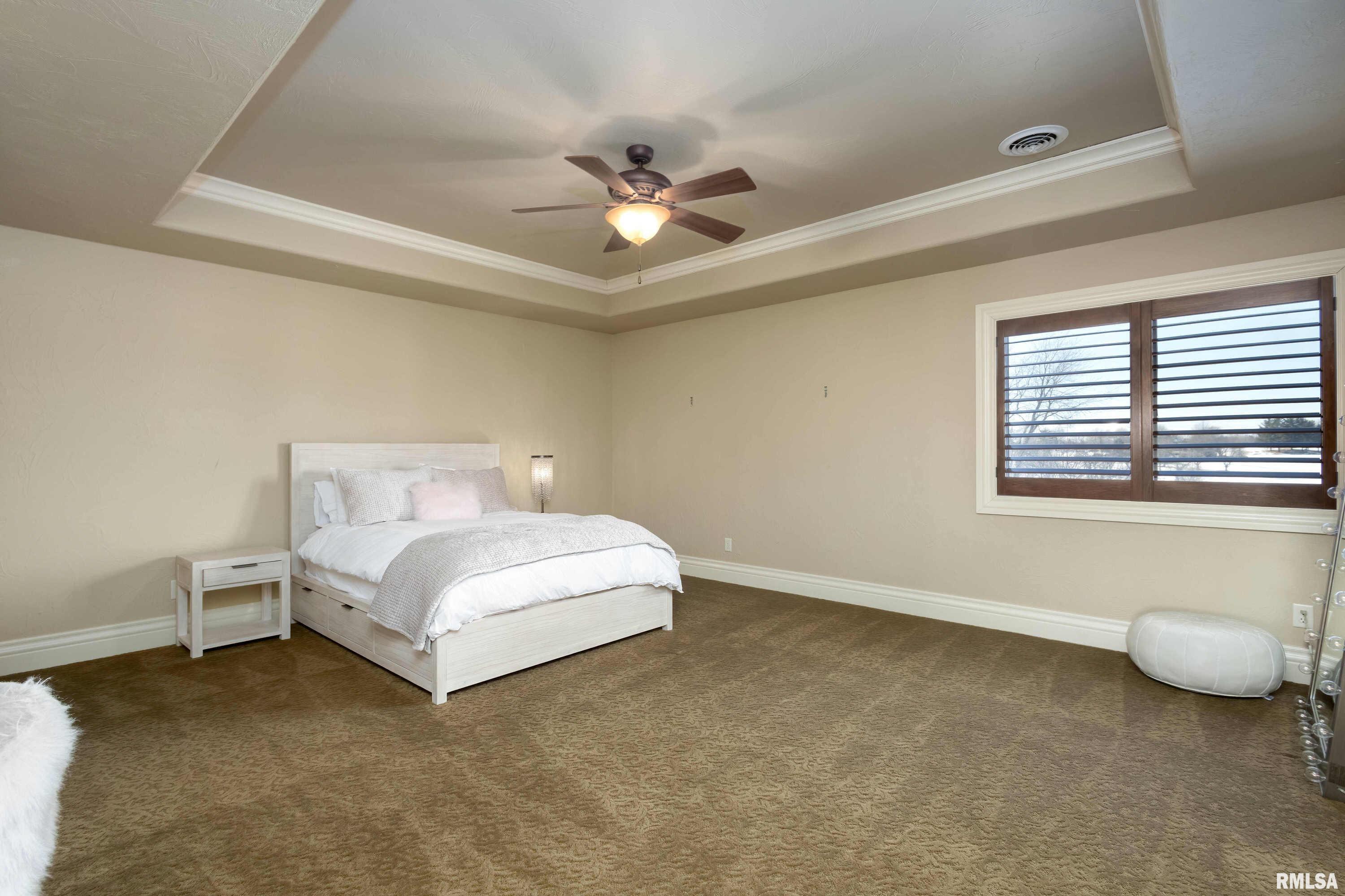 2711 Eagle Heights Court Property Photo 21