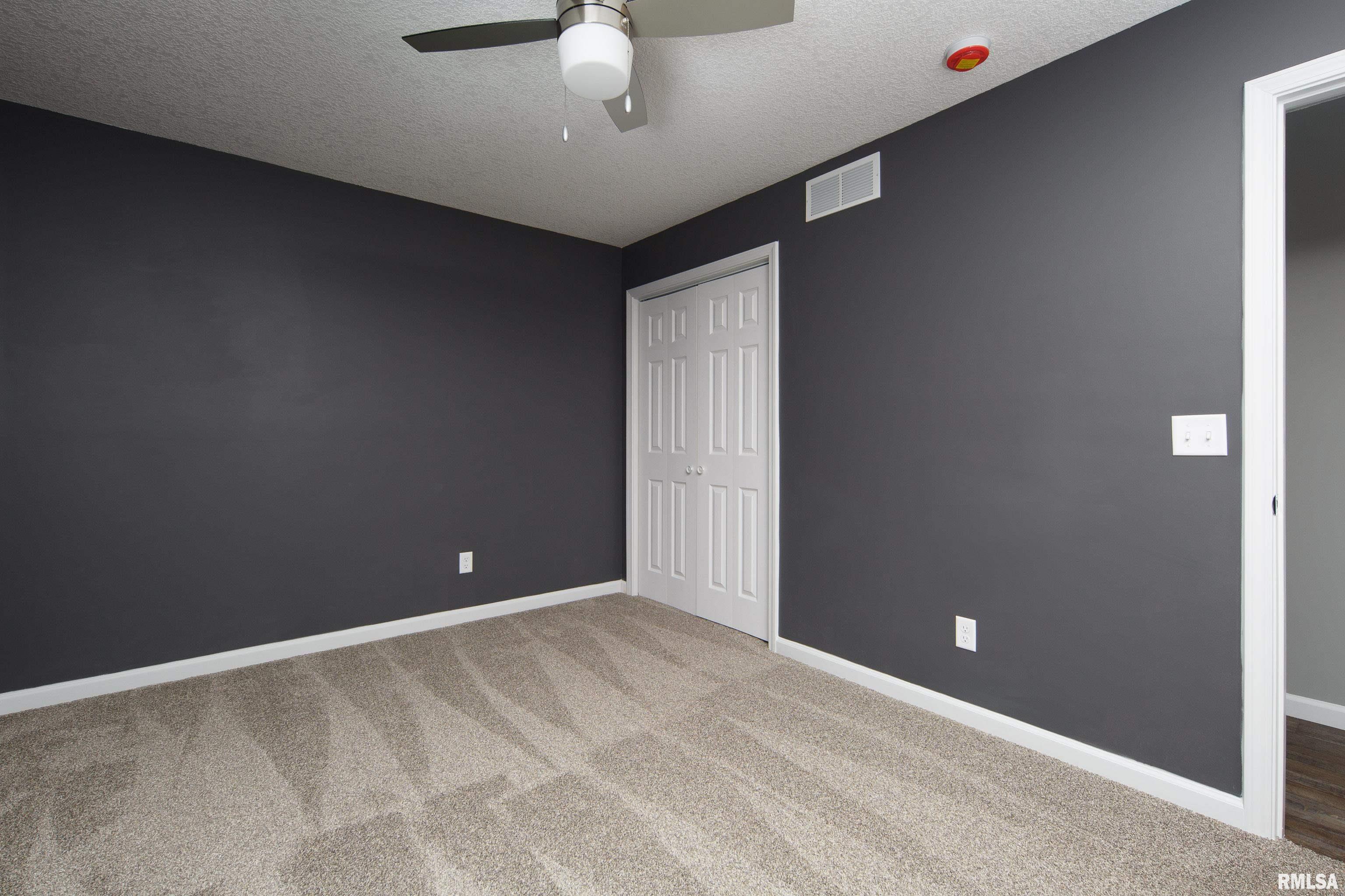 3408 W Hayes Street Property Photo 17