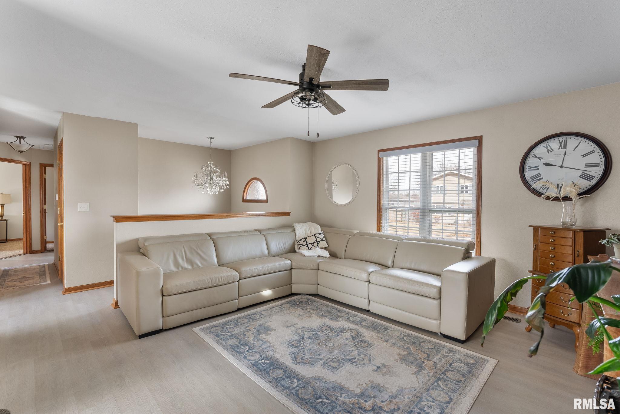 1887 Bristol Drive Property Photo 4