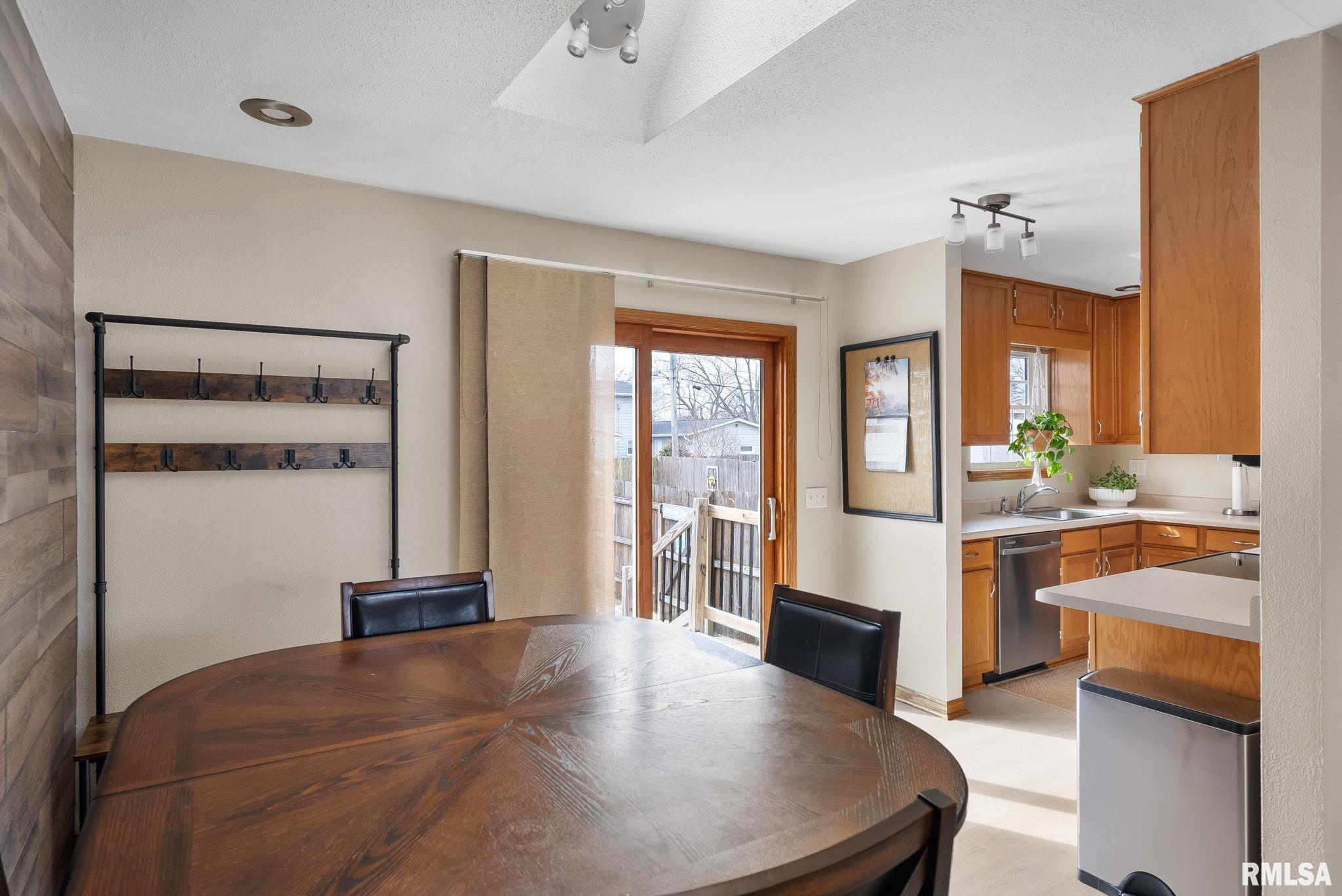 1887 Bristol Drive Property Photo 6