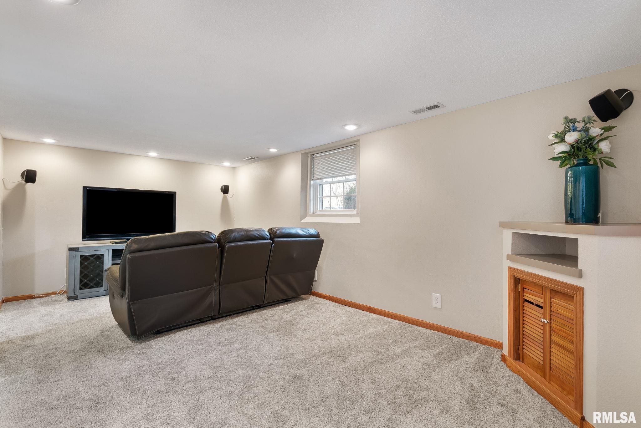 1887 Bristol Drive Property Photo 18