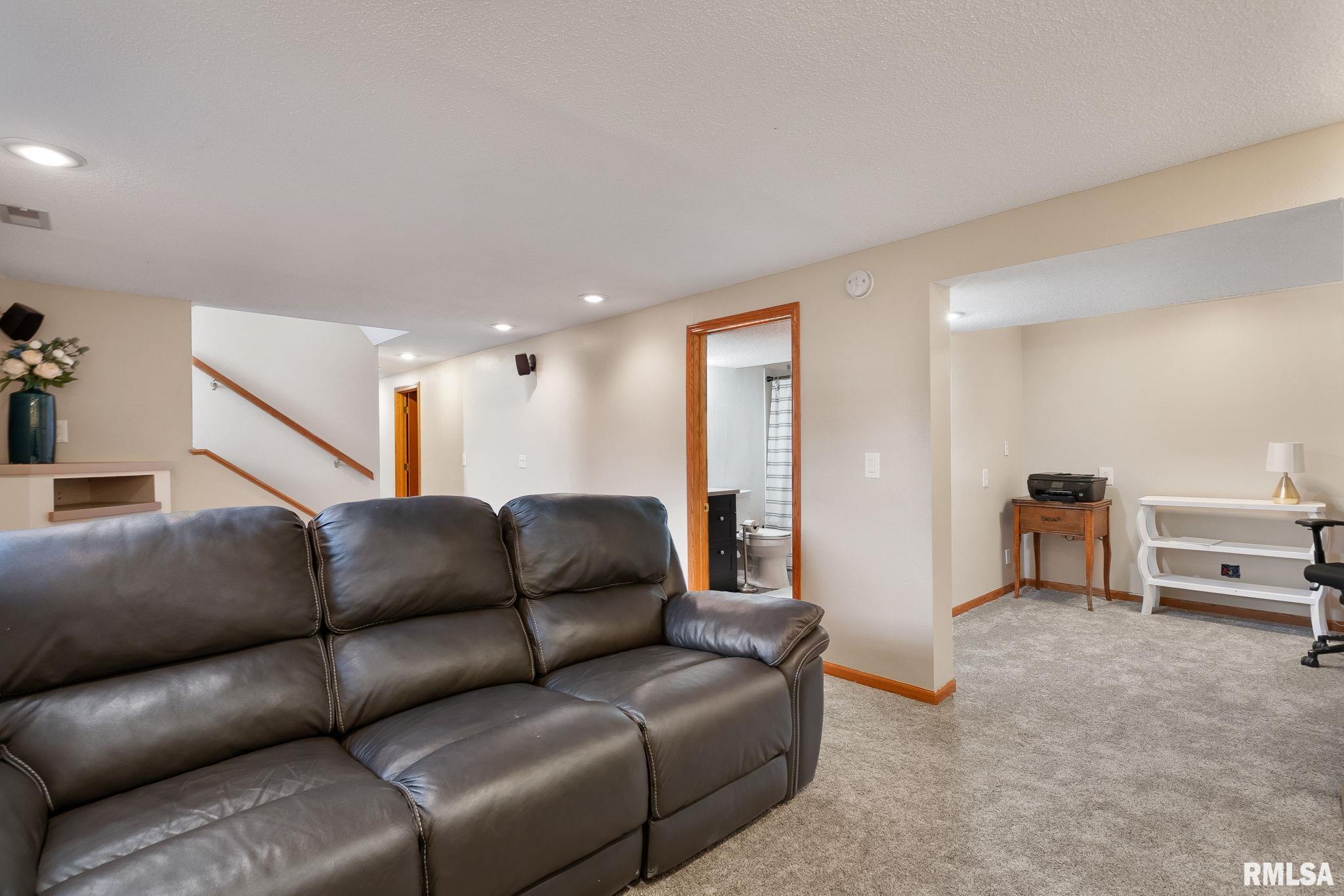 1887 Bristol Drive Property Photo 20