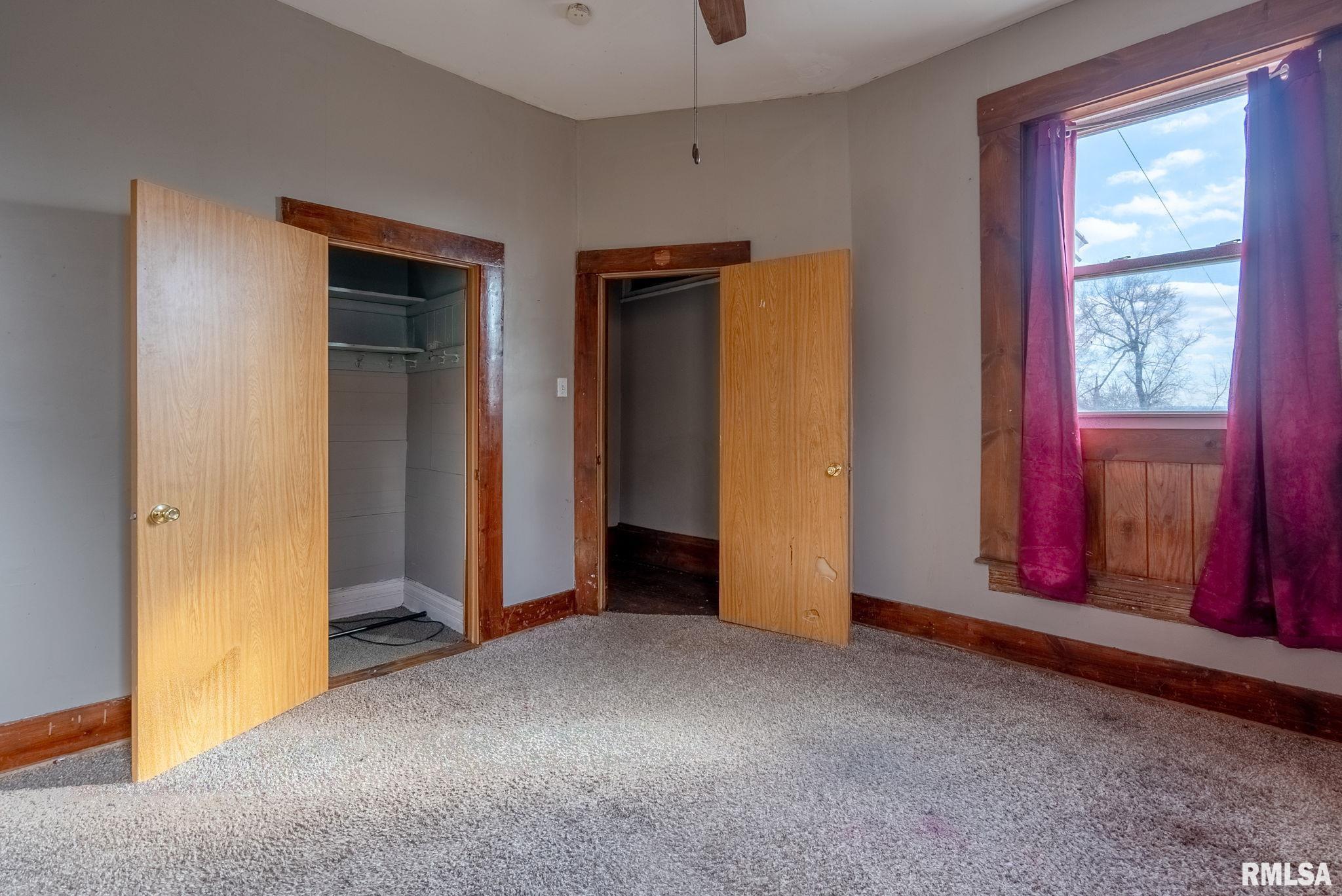 1425 W 10th Street Property Photo 15