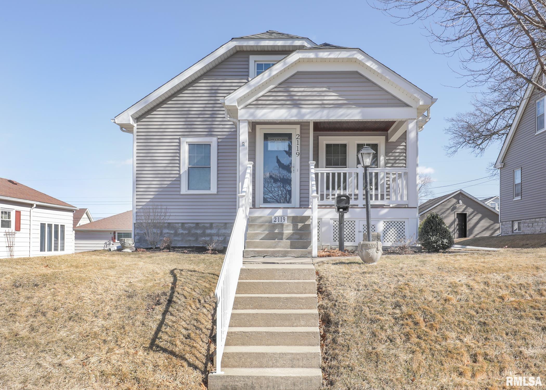 2119 N Howell Street Property Photo