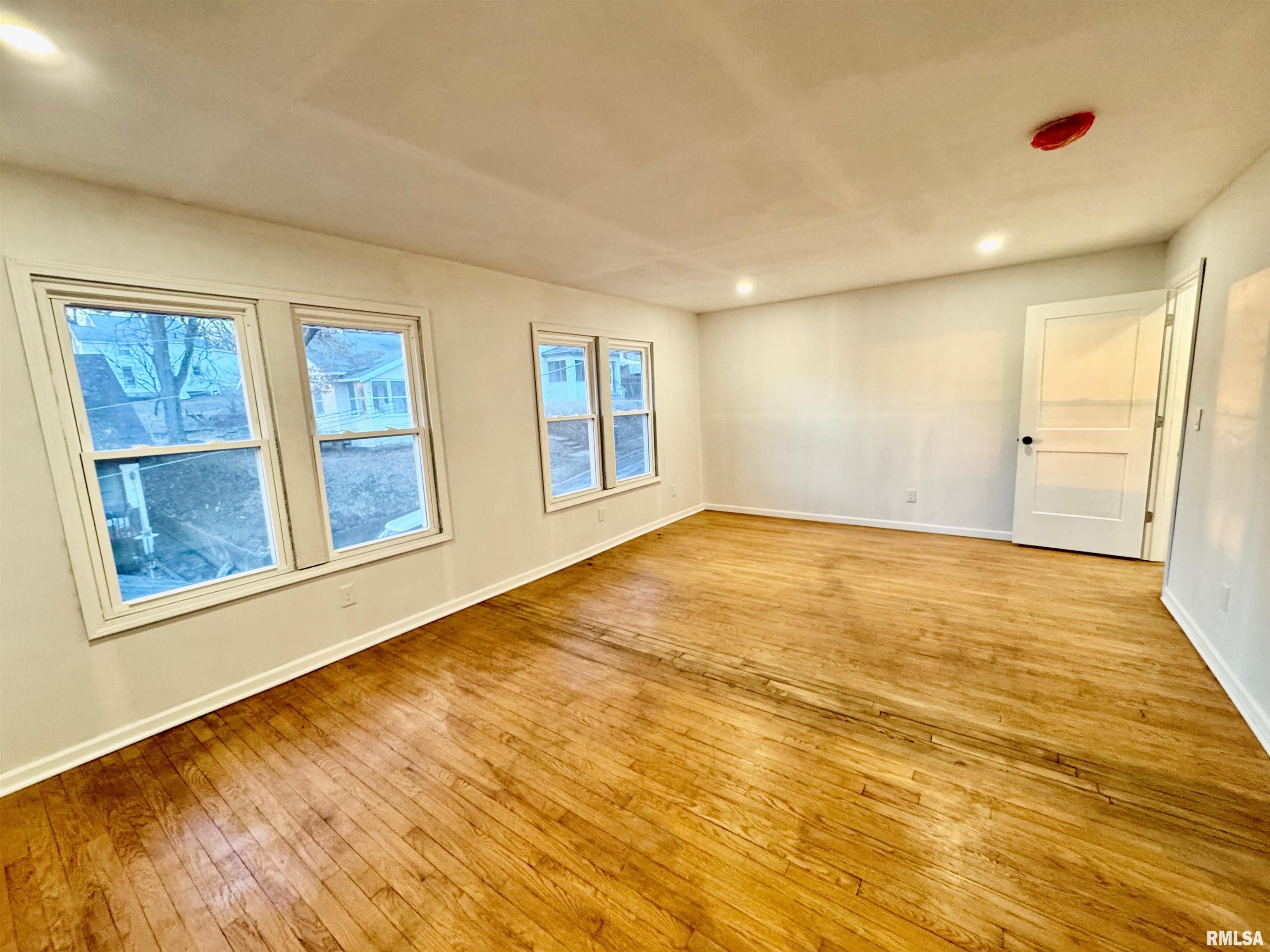 114 Dewhurst Street Property Photo 8