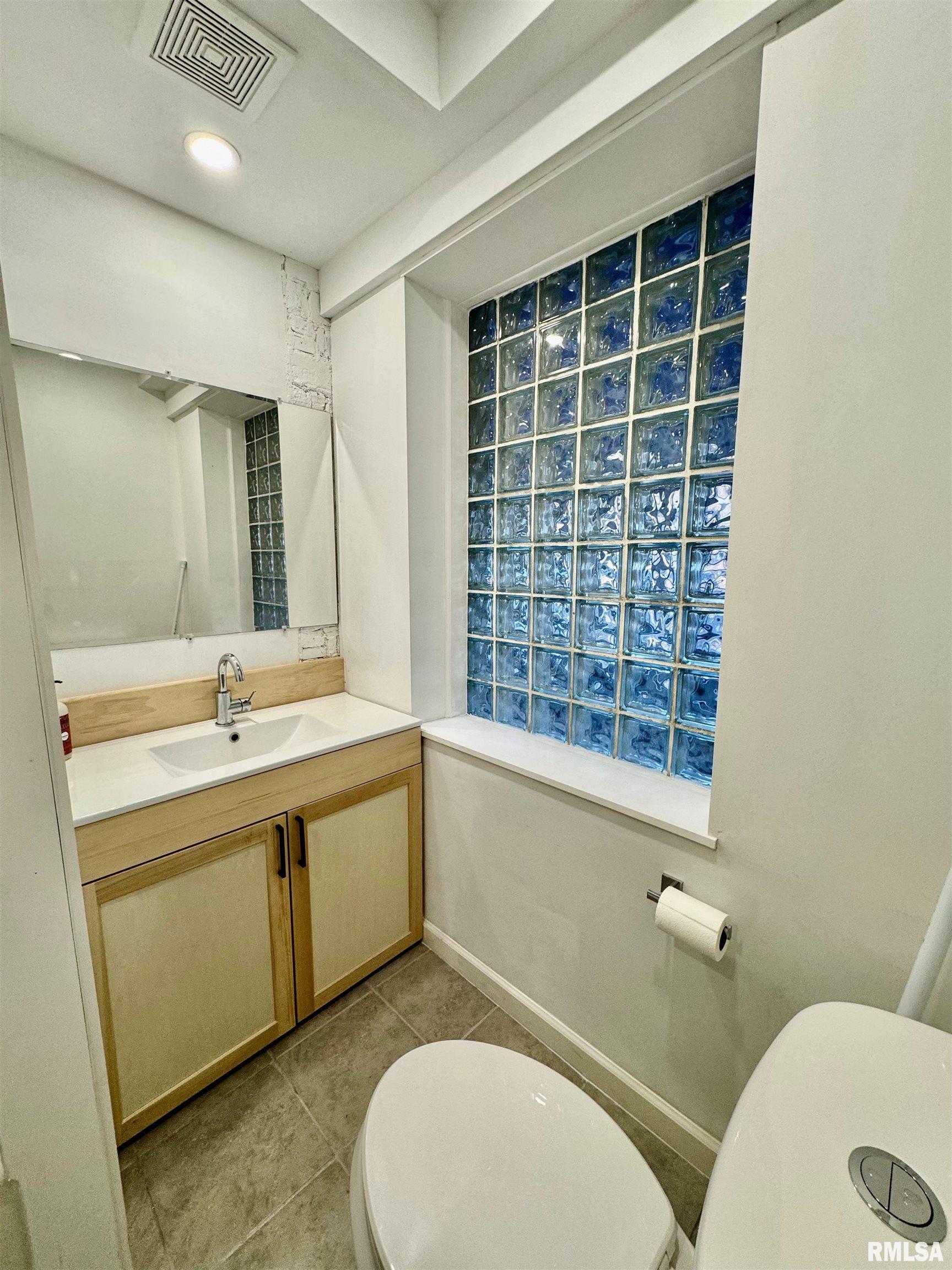 114 Dewhurst Street Property Photo 23
