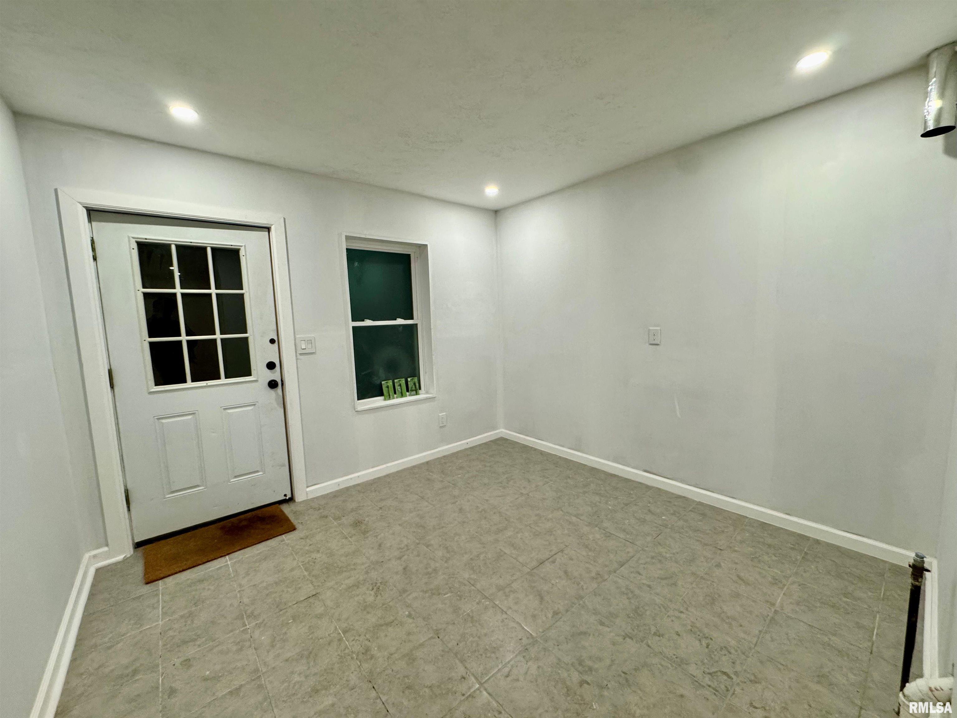 114 Dewhurst Street Property Photo 24
