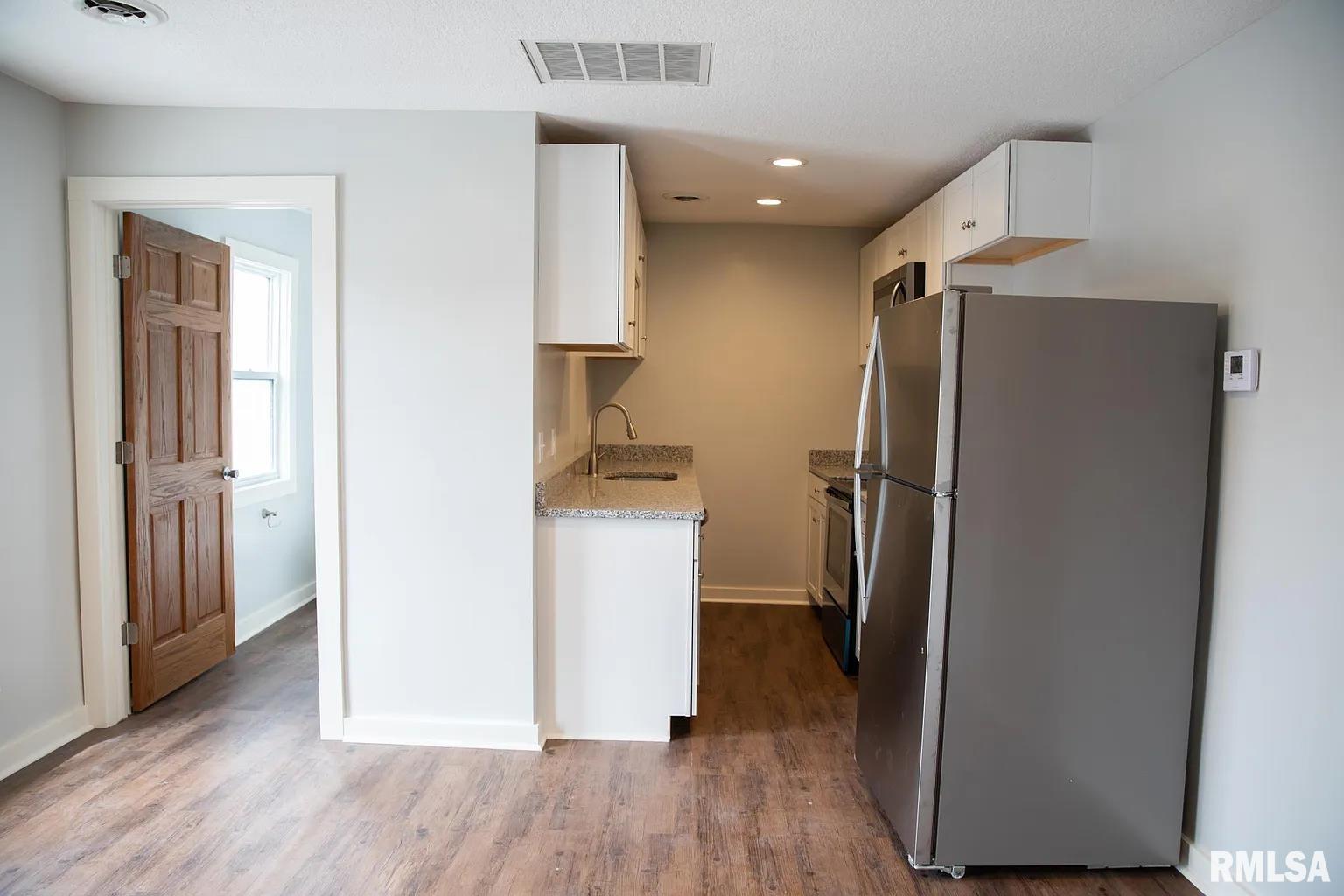1605 N Harrison Street Property Photo 6