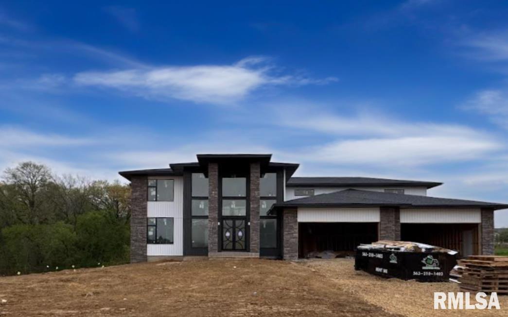 24029 185th Street Property Photo