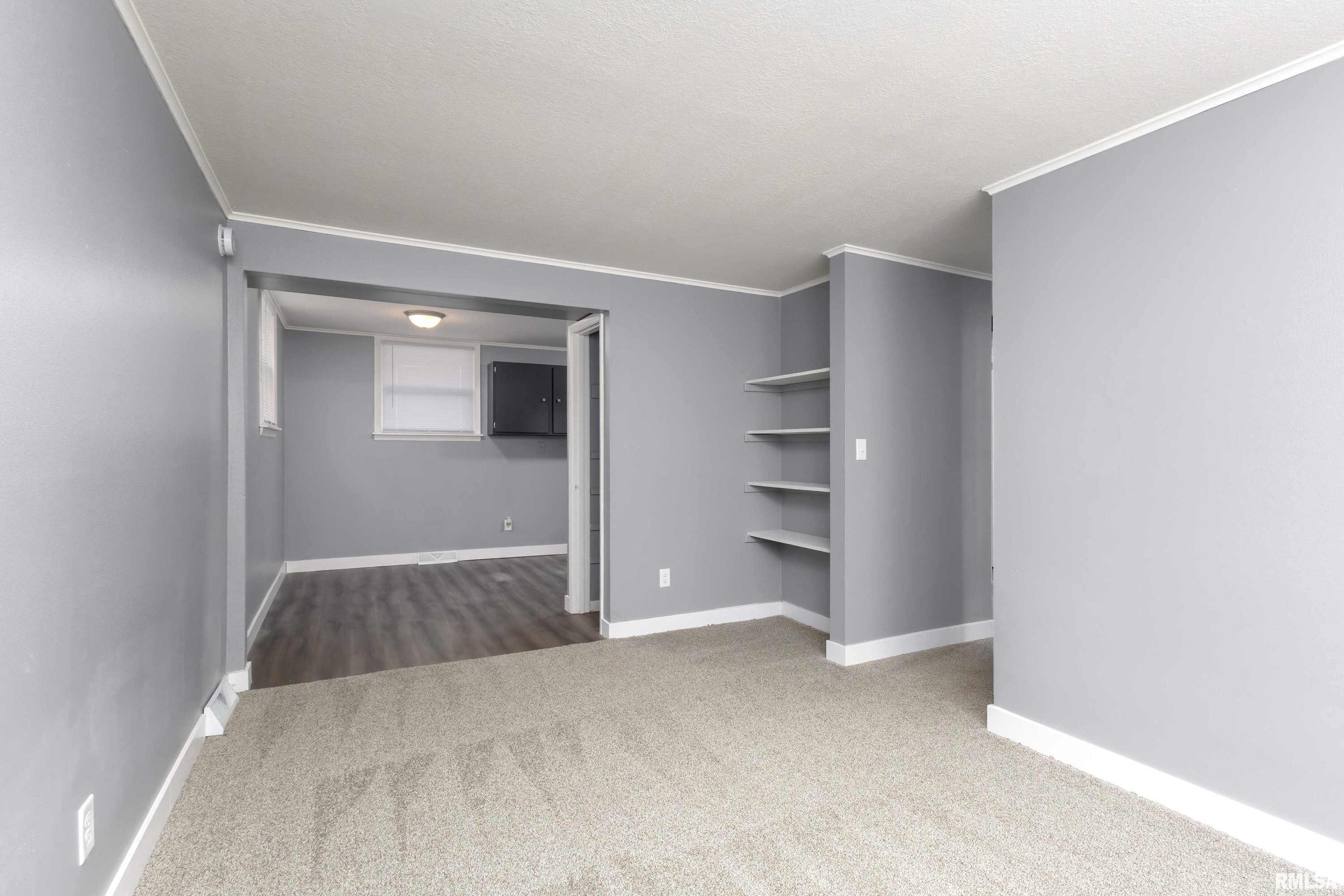 2419 N Division Street Property Photo 15