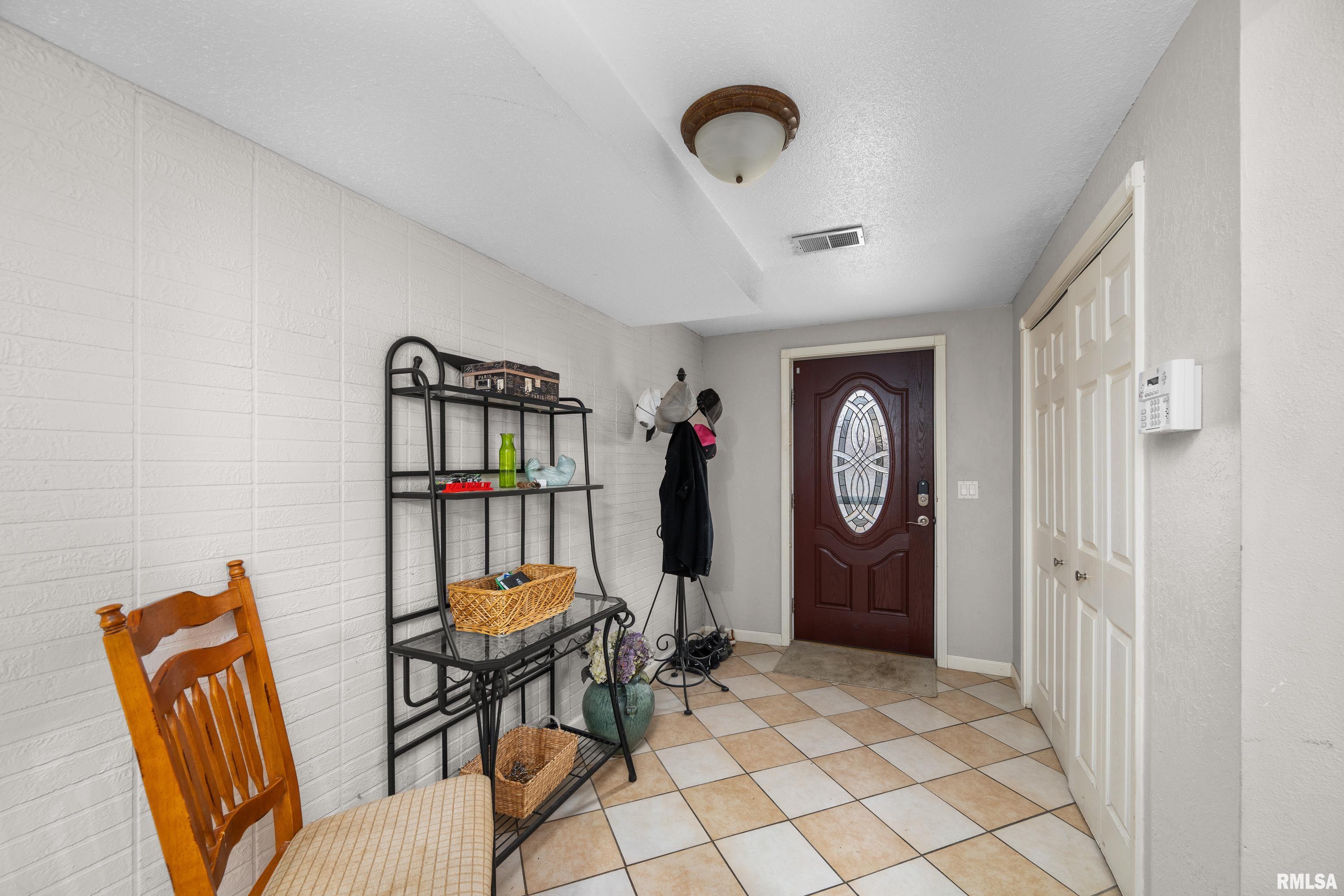 1307 Hillside Drive Property Photo 2