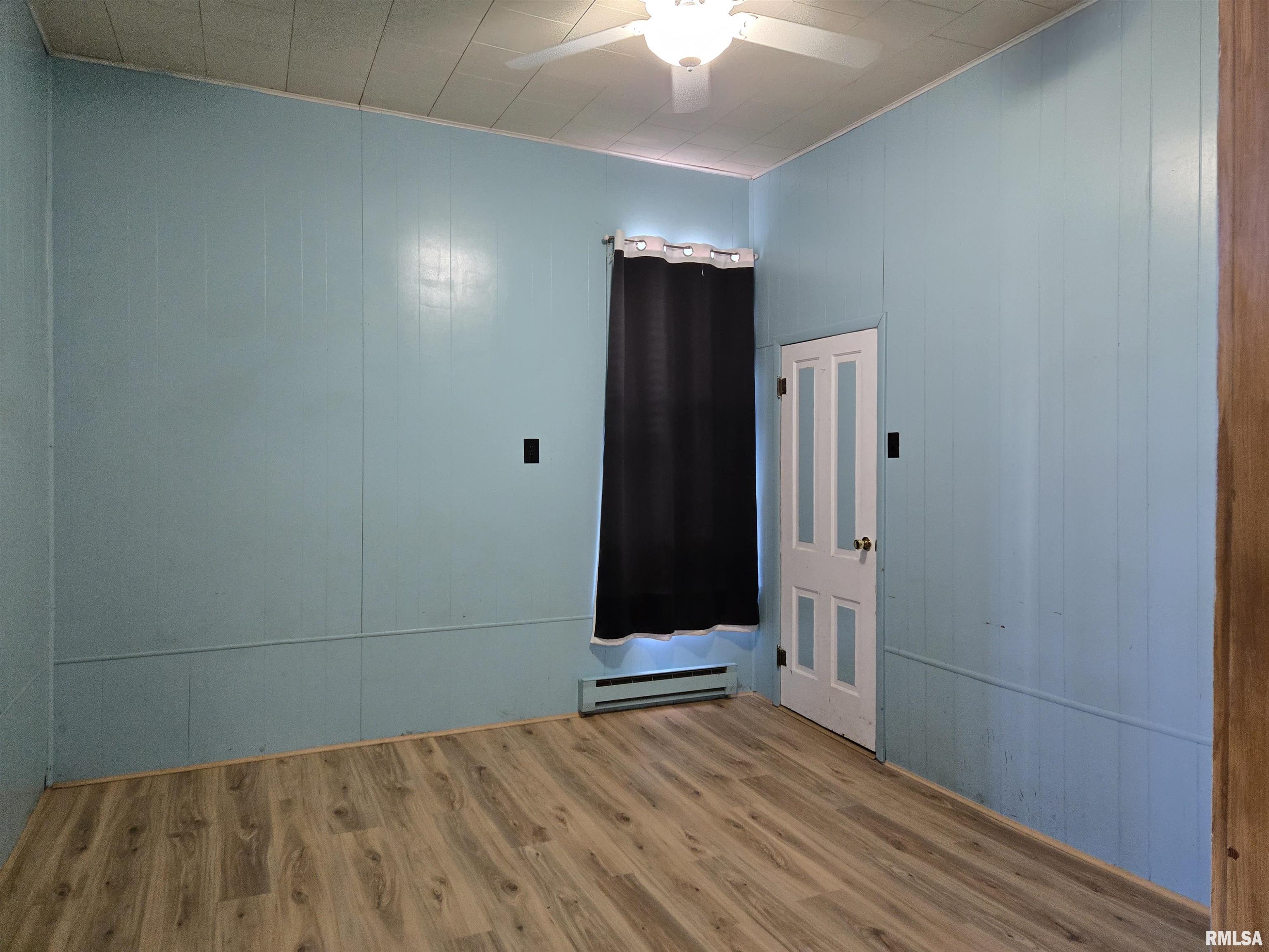 203 E Main Street Property Photo 8