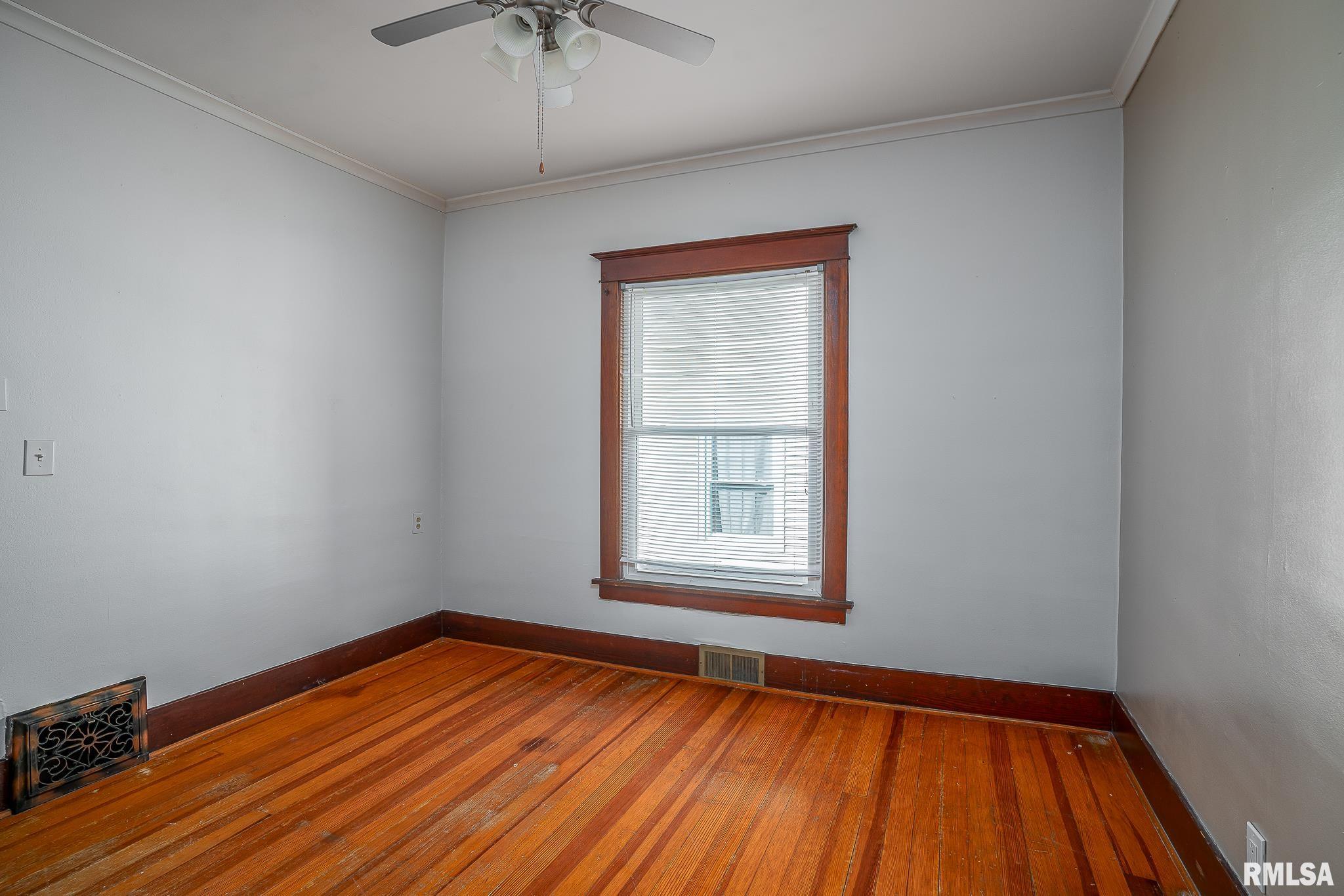 1718 N Howell Street Property Photo 14