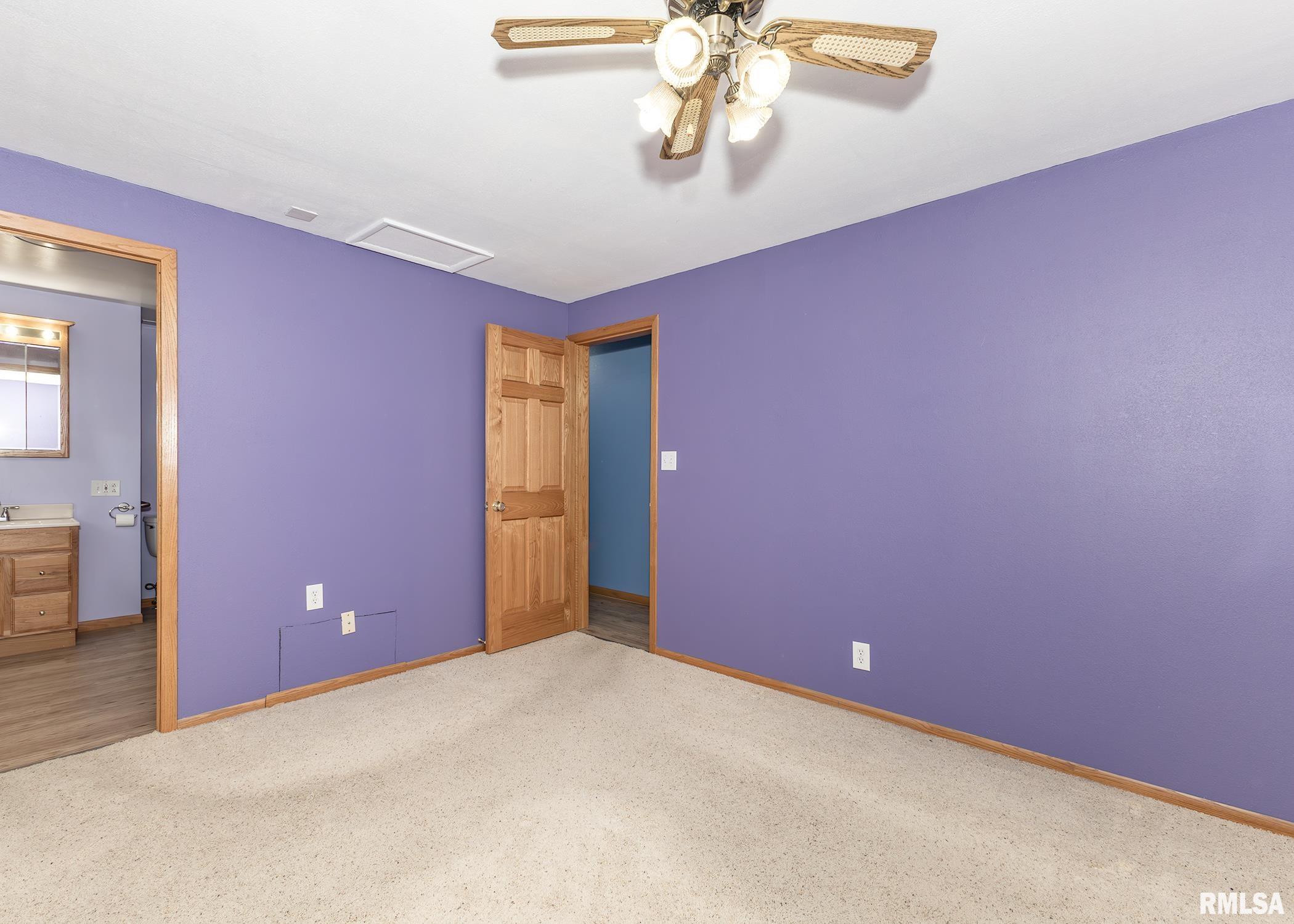 430 15th Place Property Photo 16