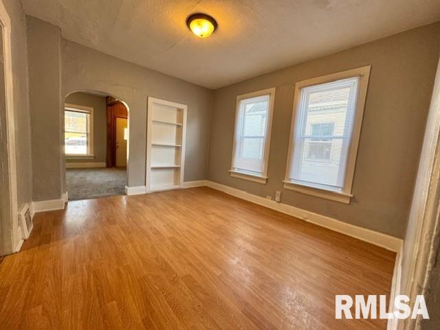 1931 W 4th Street Property Photo 5