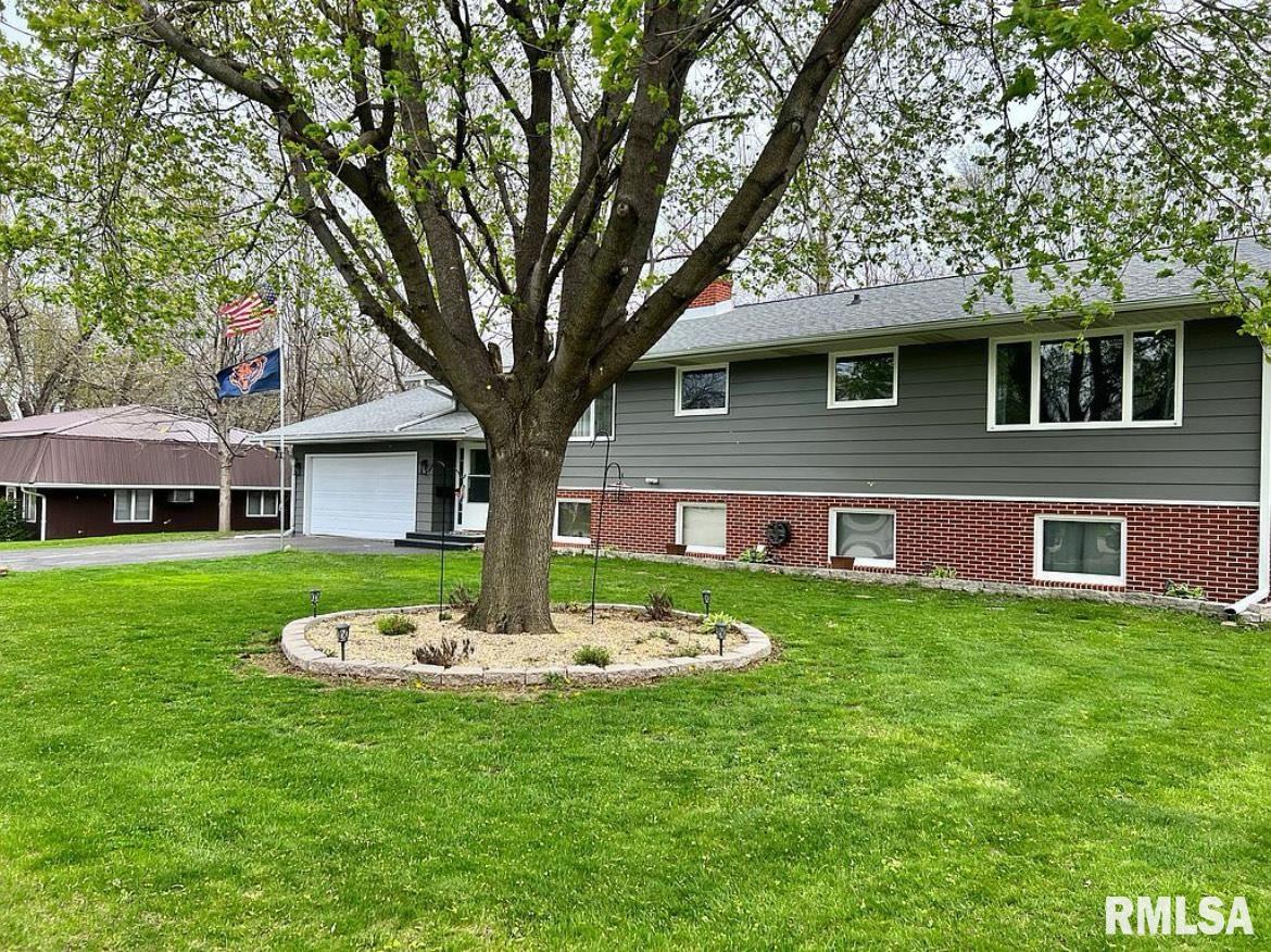 602 N Madison Street Property Photo