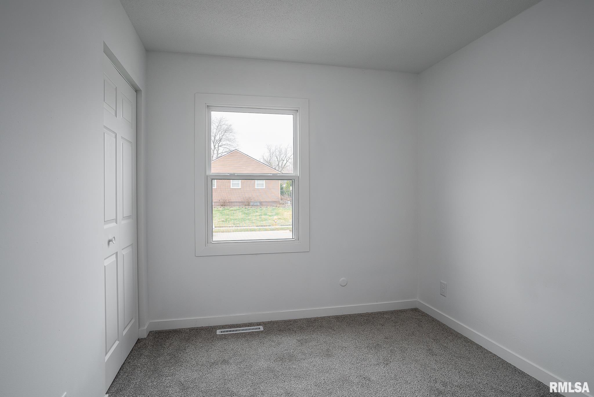 1729 Welshire Drive Property Photo 10
